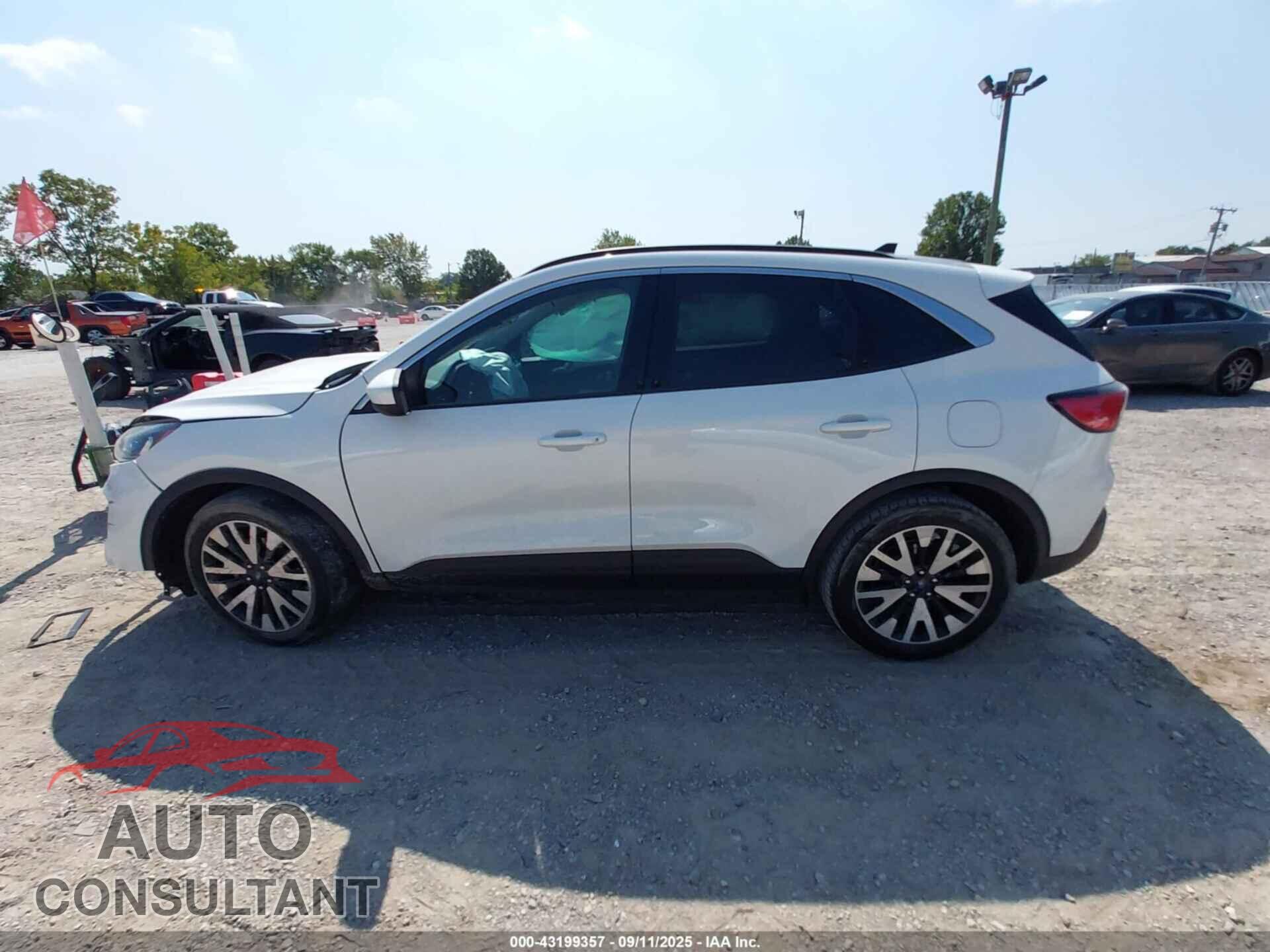 FORD ESCAPE 2020 - 1FMCU9H9XLUA83180