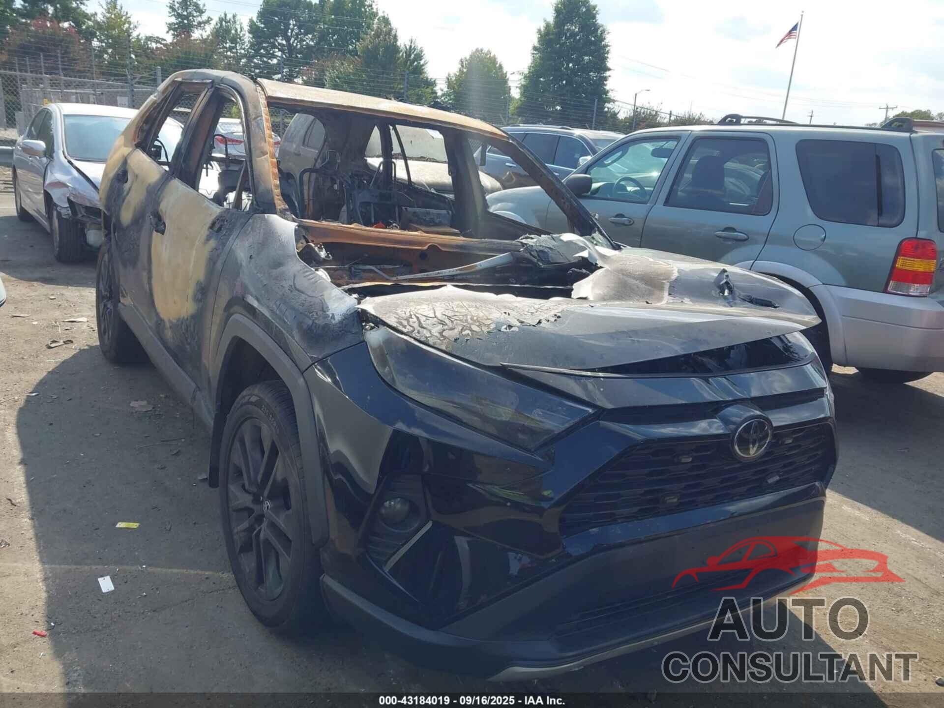 TOYOTA RAV4 2021 - 2T3A1RFV2MC169450