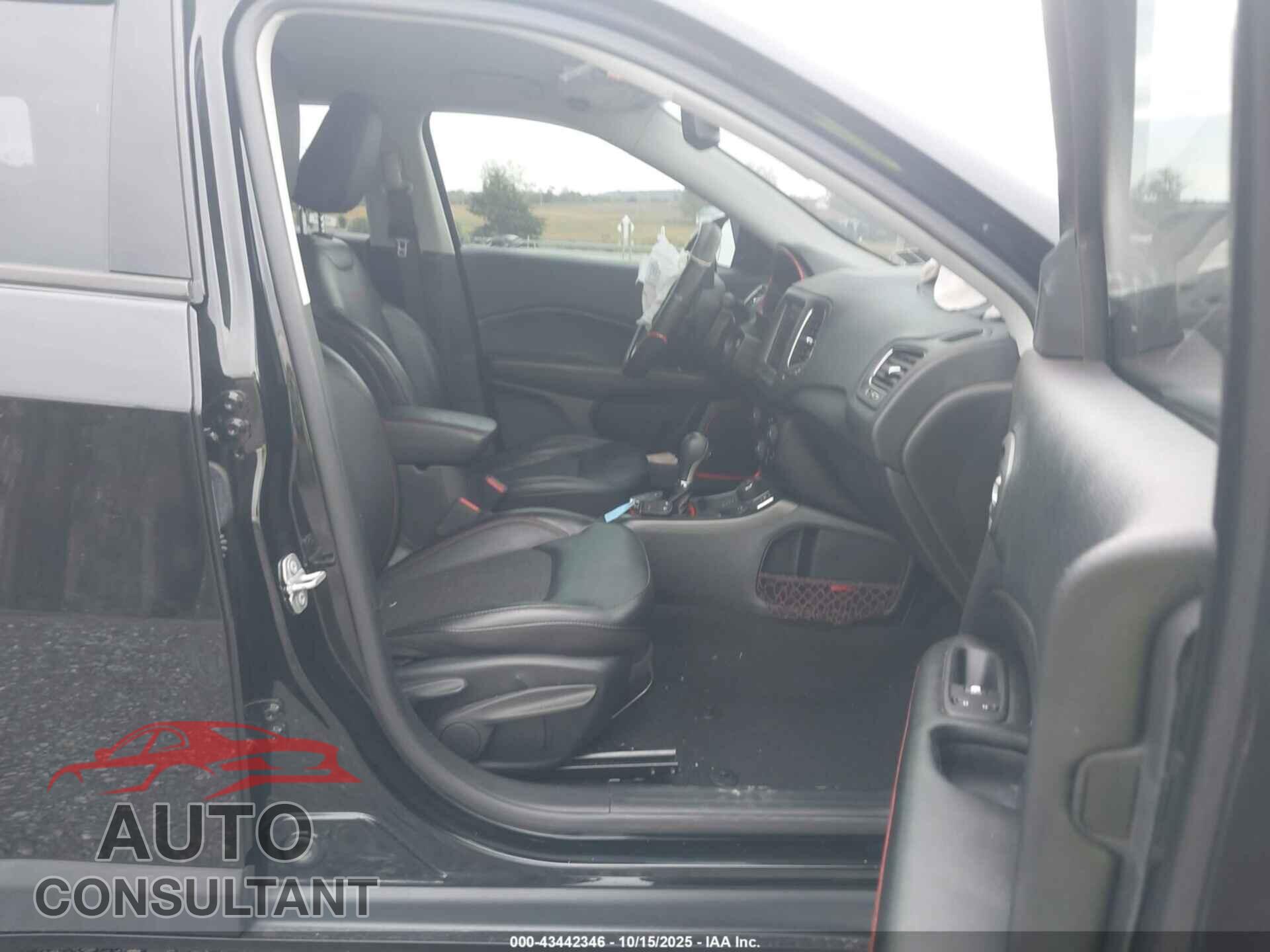 JEEP COMPASS 2020 - 3C4NJDDB2LT170387