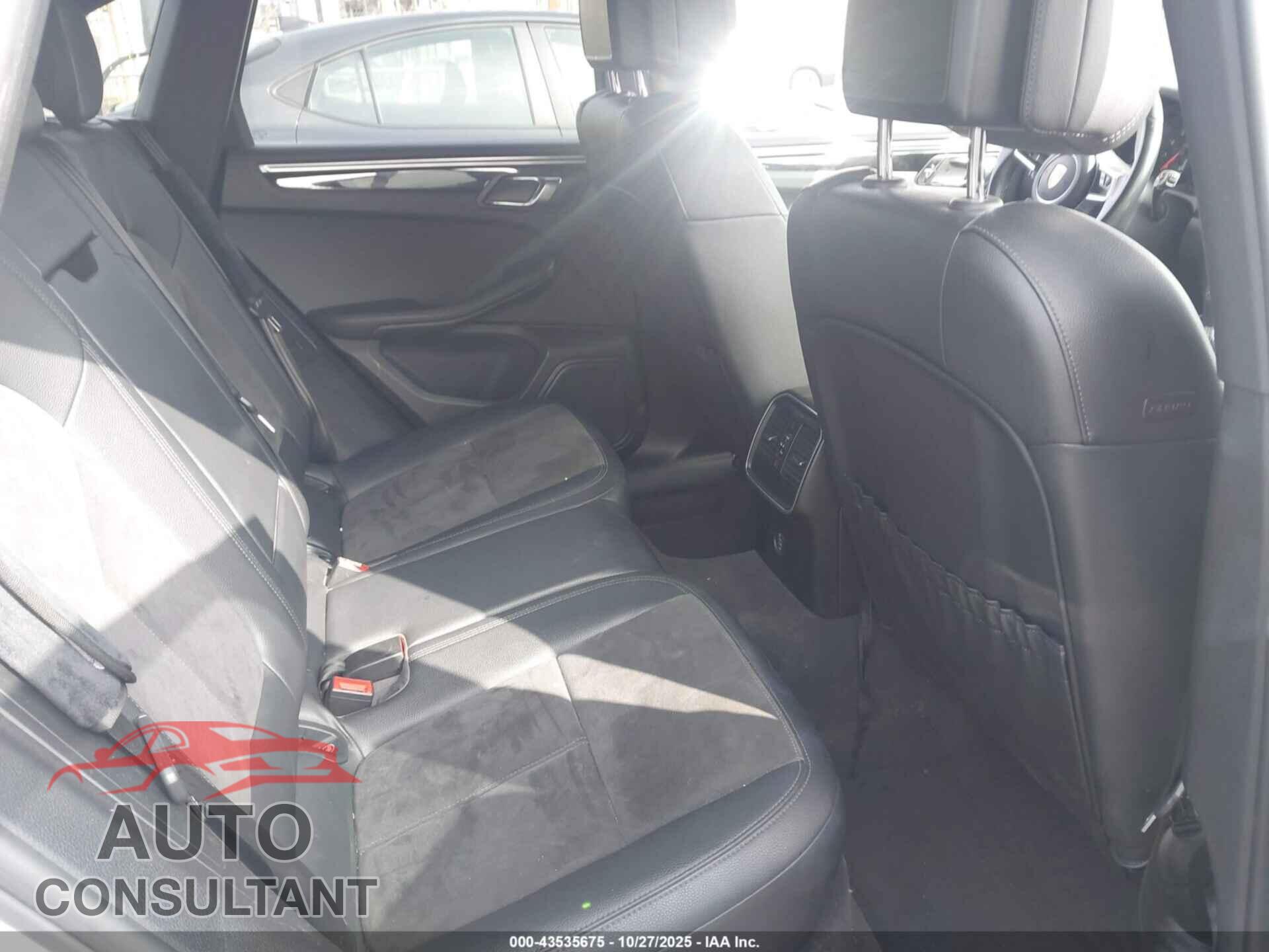 PORSCHE MACAN 2018 - WP1AA2A51JLB09508