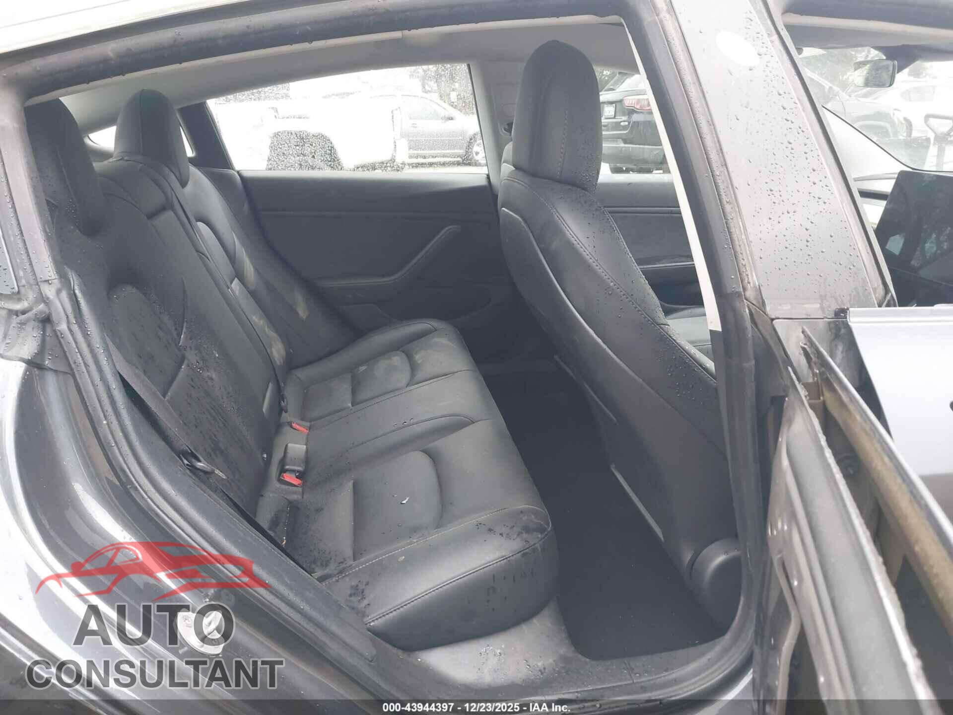 TESLA MODEL 3 2018 - 5YJ3E1EB7JF128737
