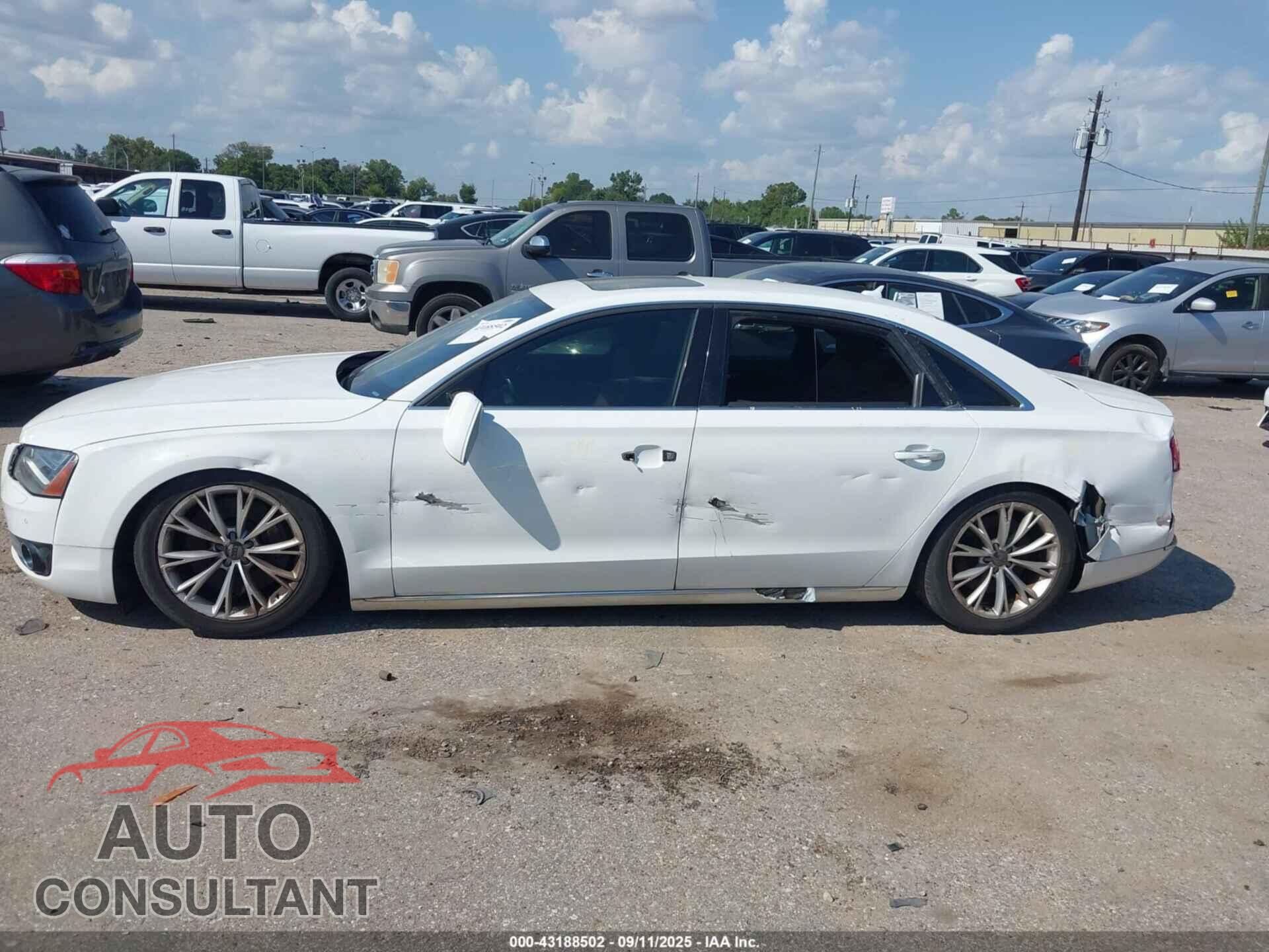 AUDI A8 L 2012 - WAURVAFD1CN017614