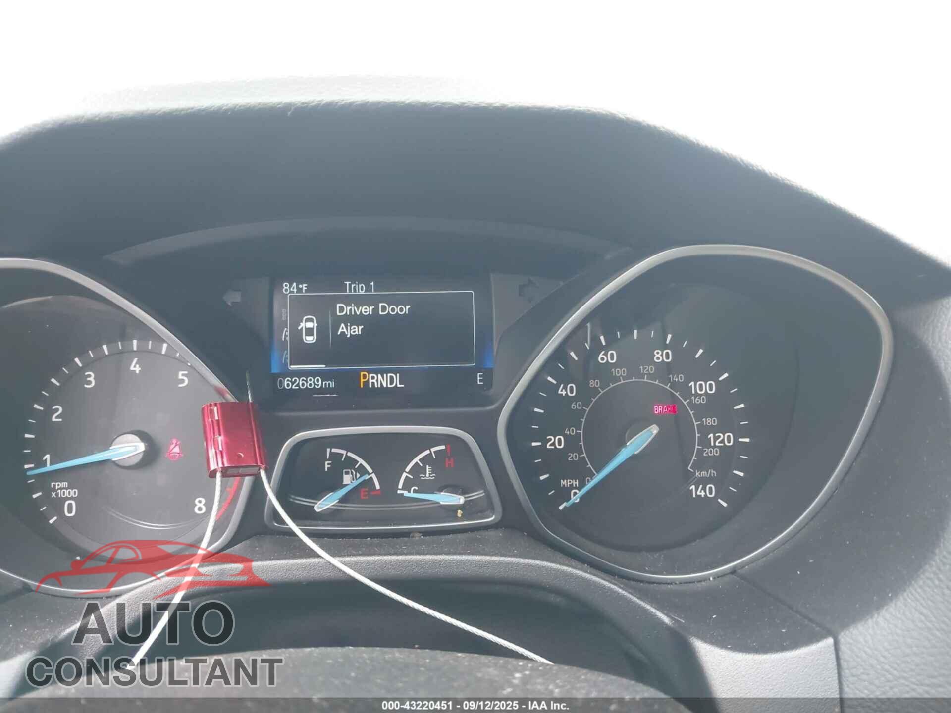 FORD FOCUS 2017 - 1FADP3K27HL296535