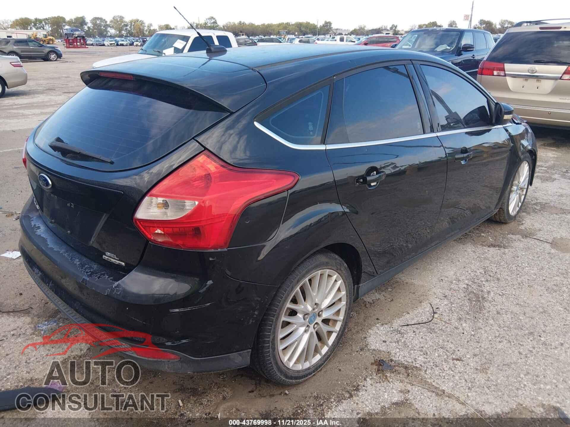 FORD FOCUS 2012 - 1FAHP3M26CL386802