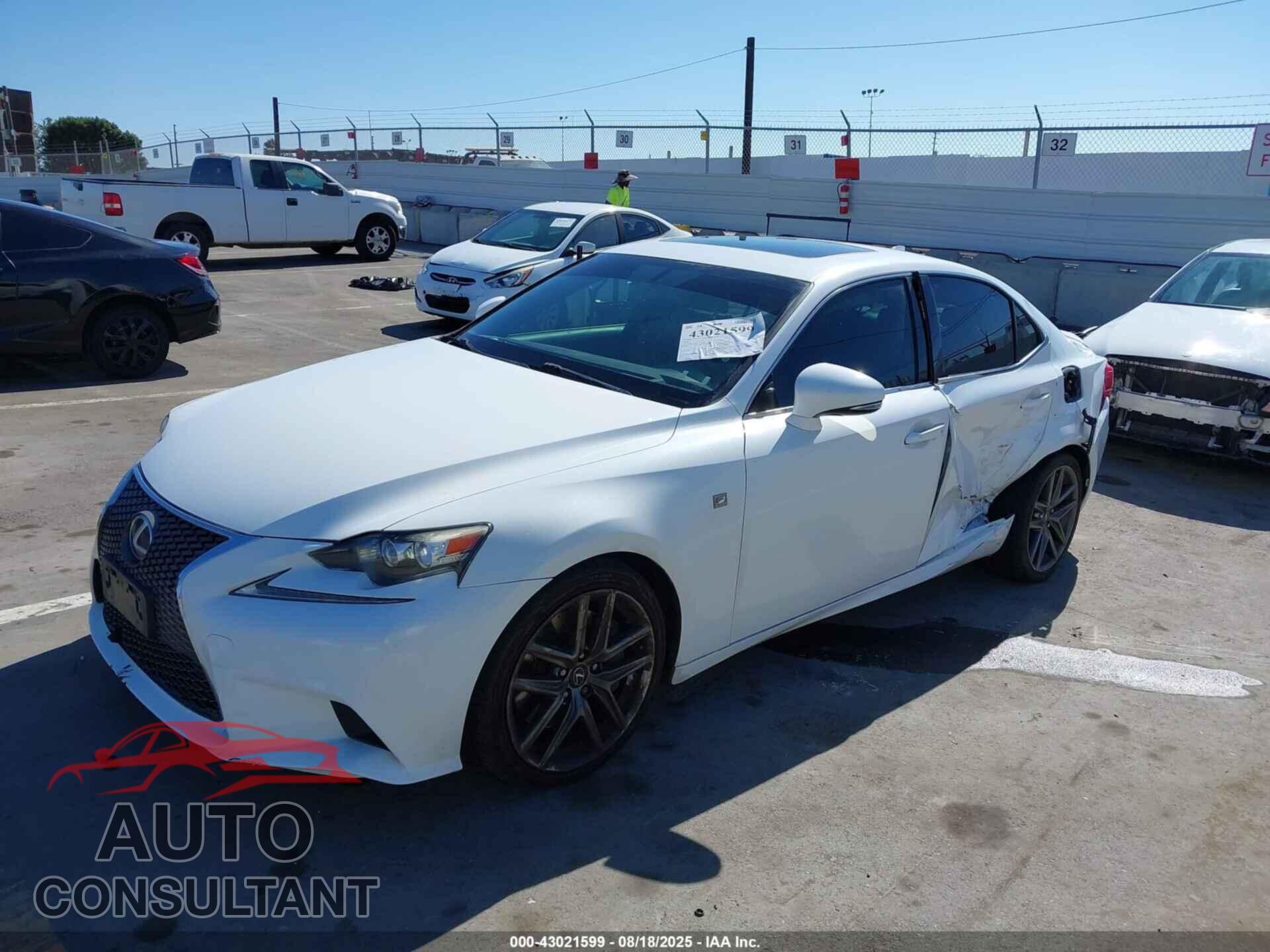 LEXUS IS 200T 2016 - JTHBA1D28G5038420