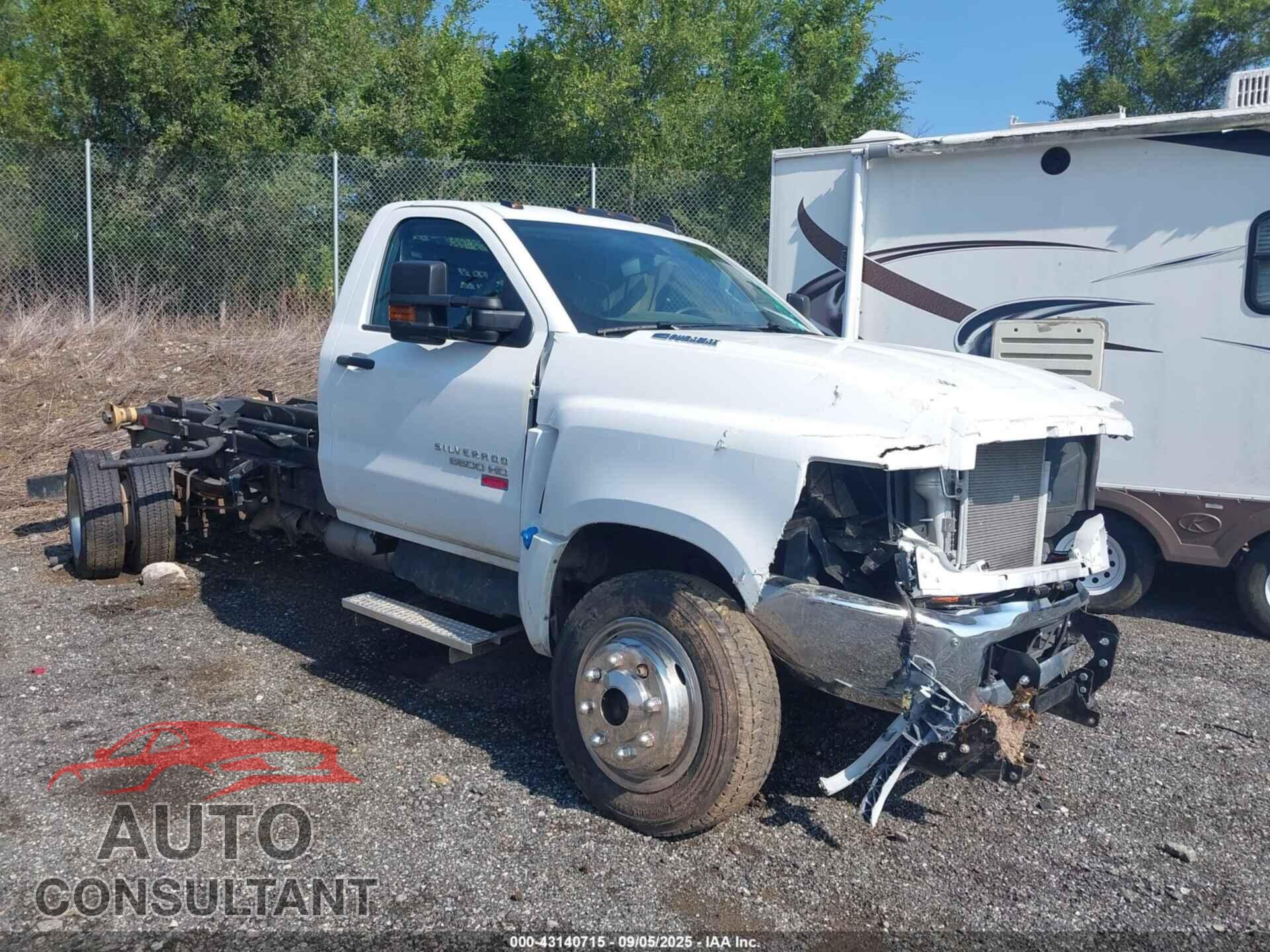 CHEVROLET SILVERADO MD 2023 - 1HTKJPVM4PH203496