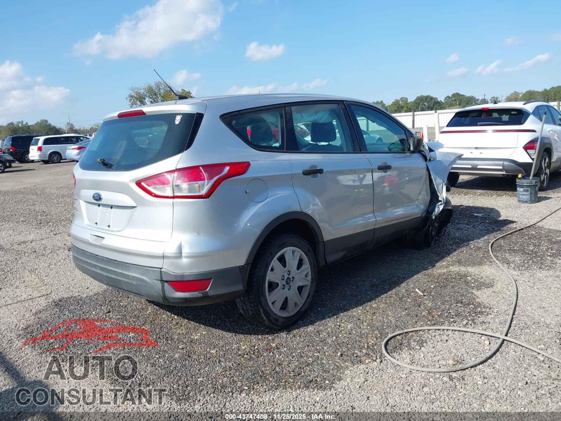 FORD ESCAPE 2013 - 1FMCU0F72DUB06076