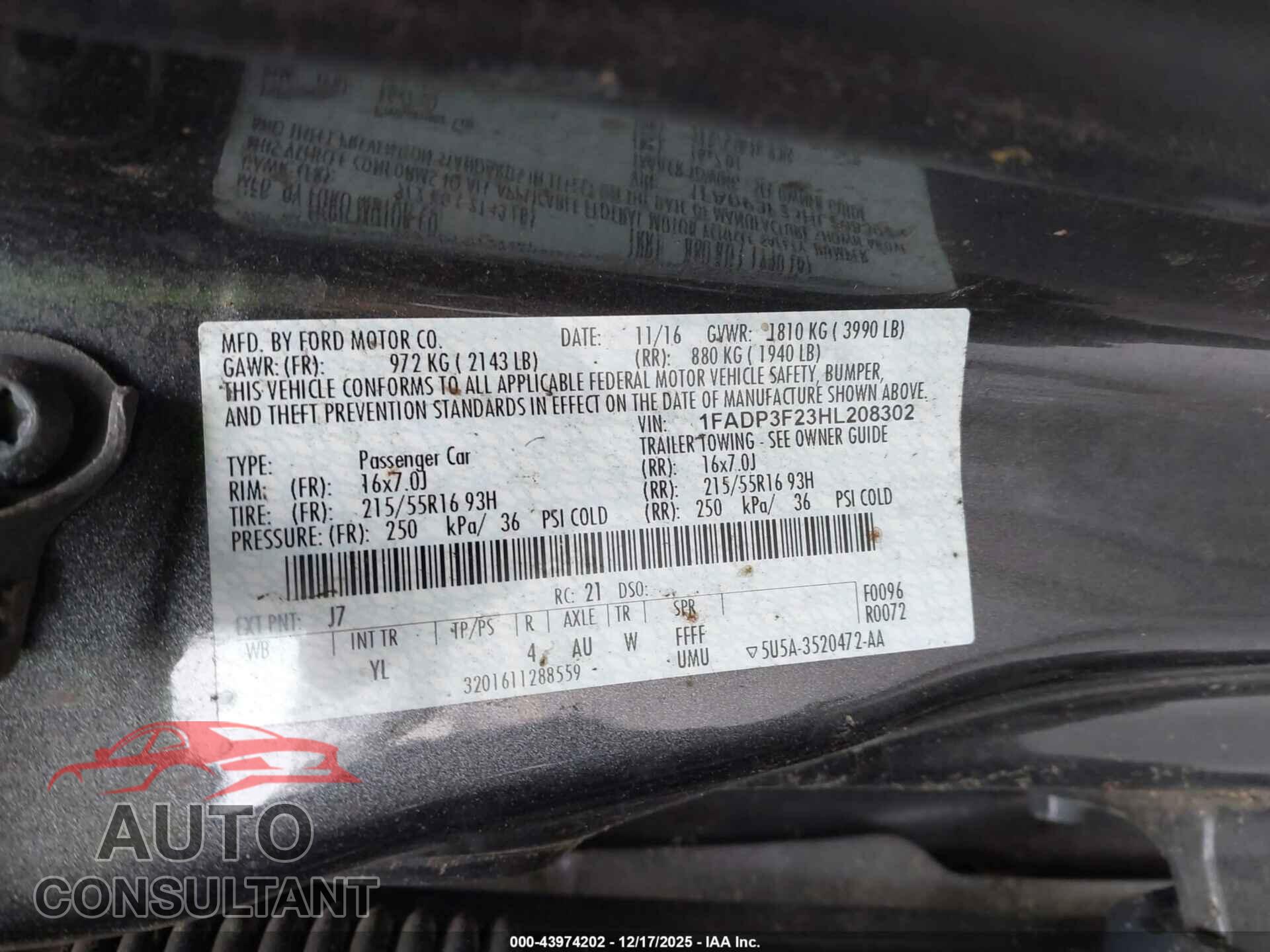 FORD FOCUS 2017 - 1FADP3F23HL208302
