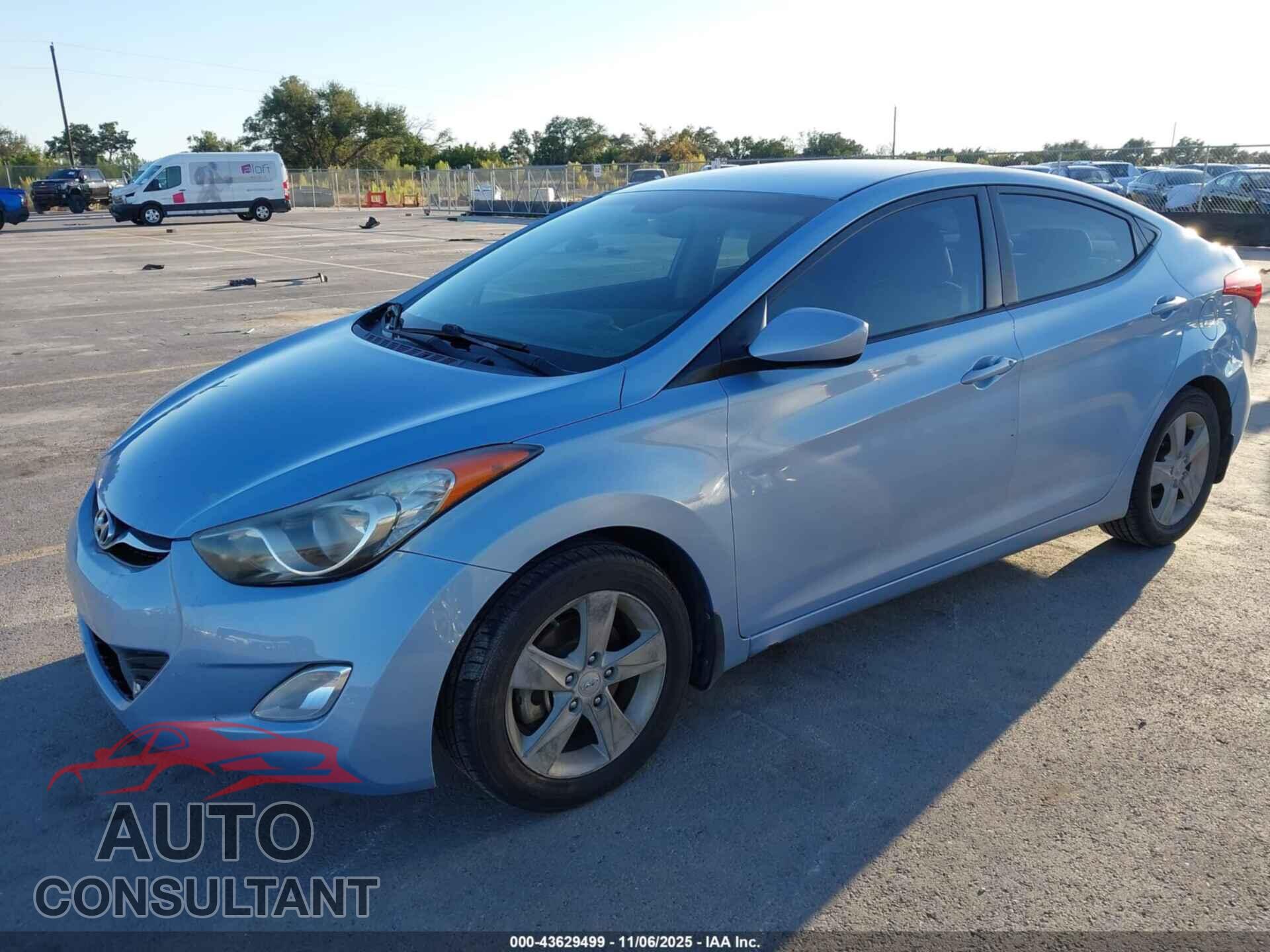 HYUNDAI ELANTRA 2013 - KMHDH4AE4DU663285