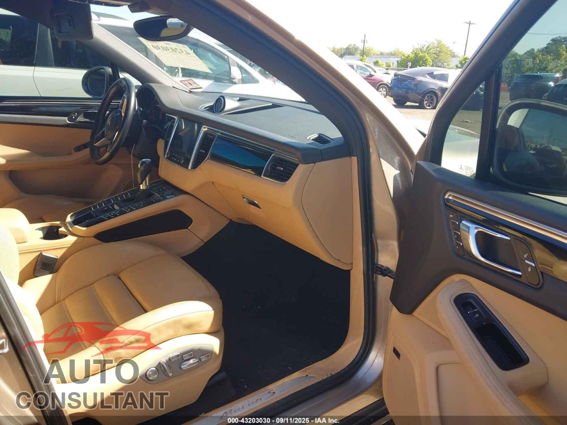 PORSCHE MACAN 2017 - WP1AB2A55HLB10703