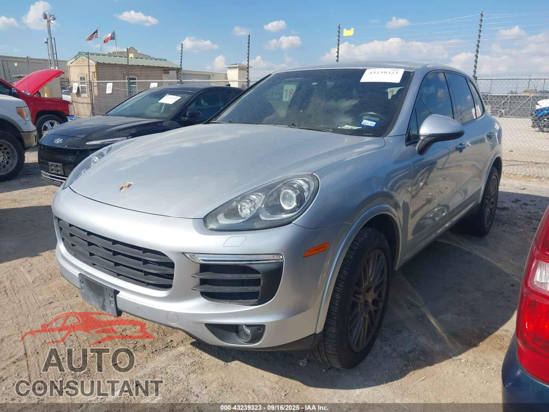 PORSCHE CAYENNE 2017 - WP1AA2A22HKA82454