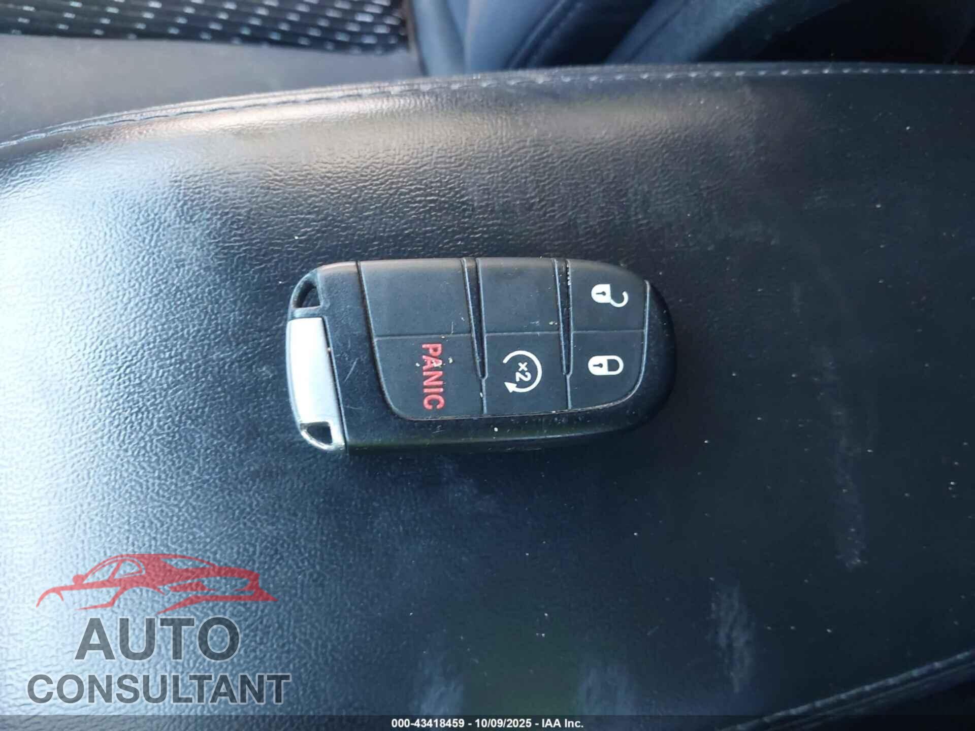 DODGE JOURNEY 2015 - 3C4PDCCG3FT520427
