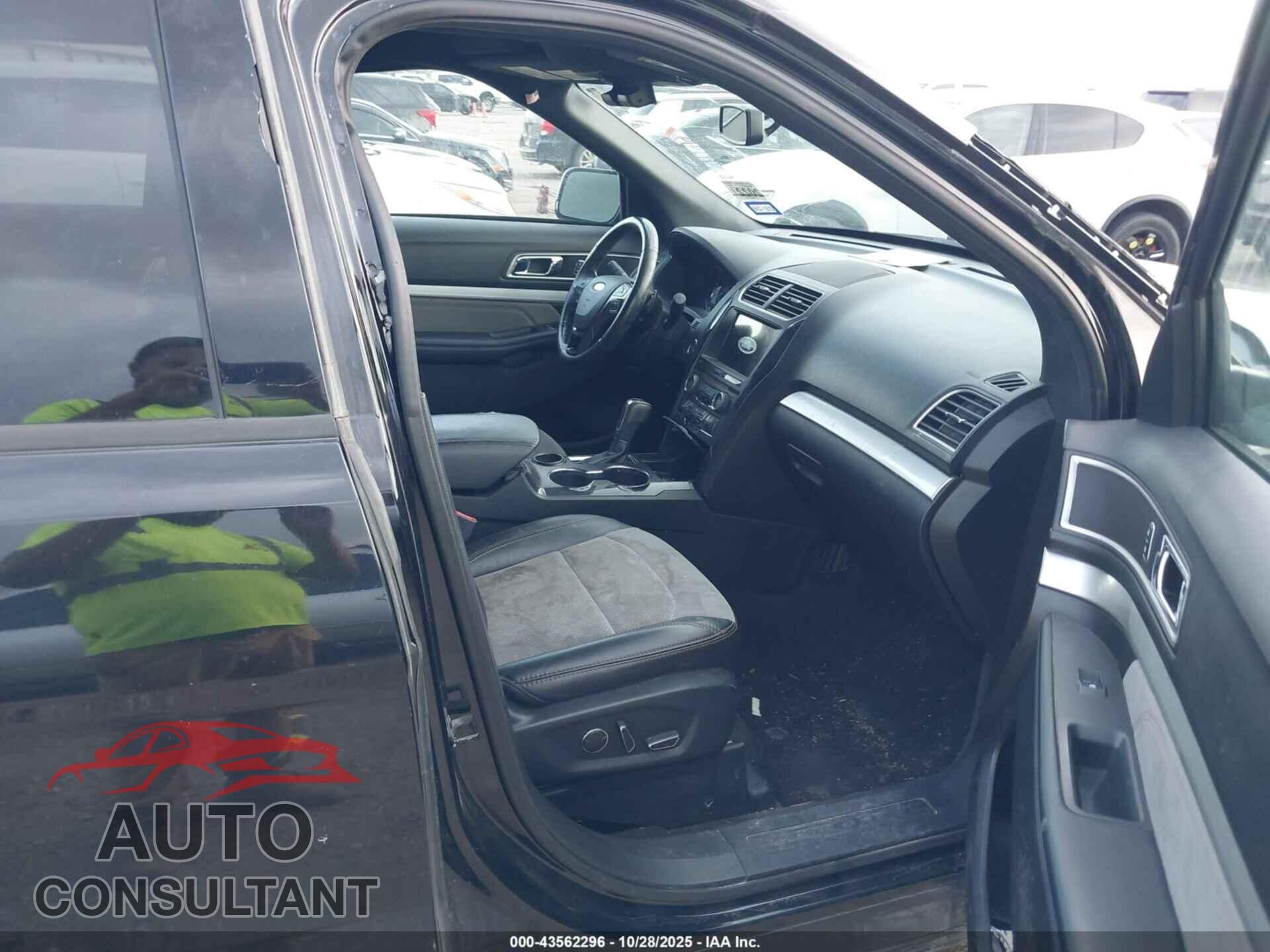 FORD EXPLORER 2017 - 1FM5K7D84HGD02530