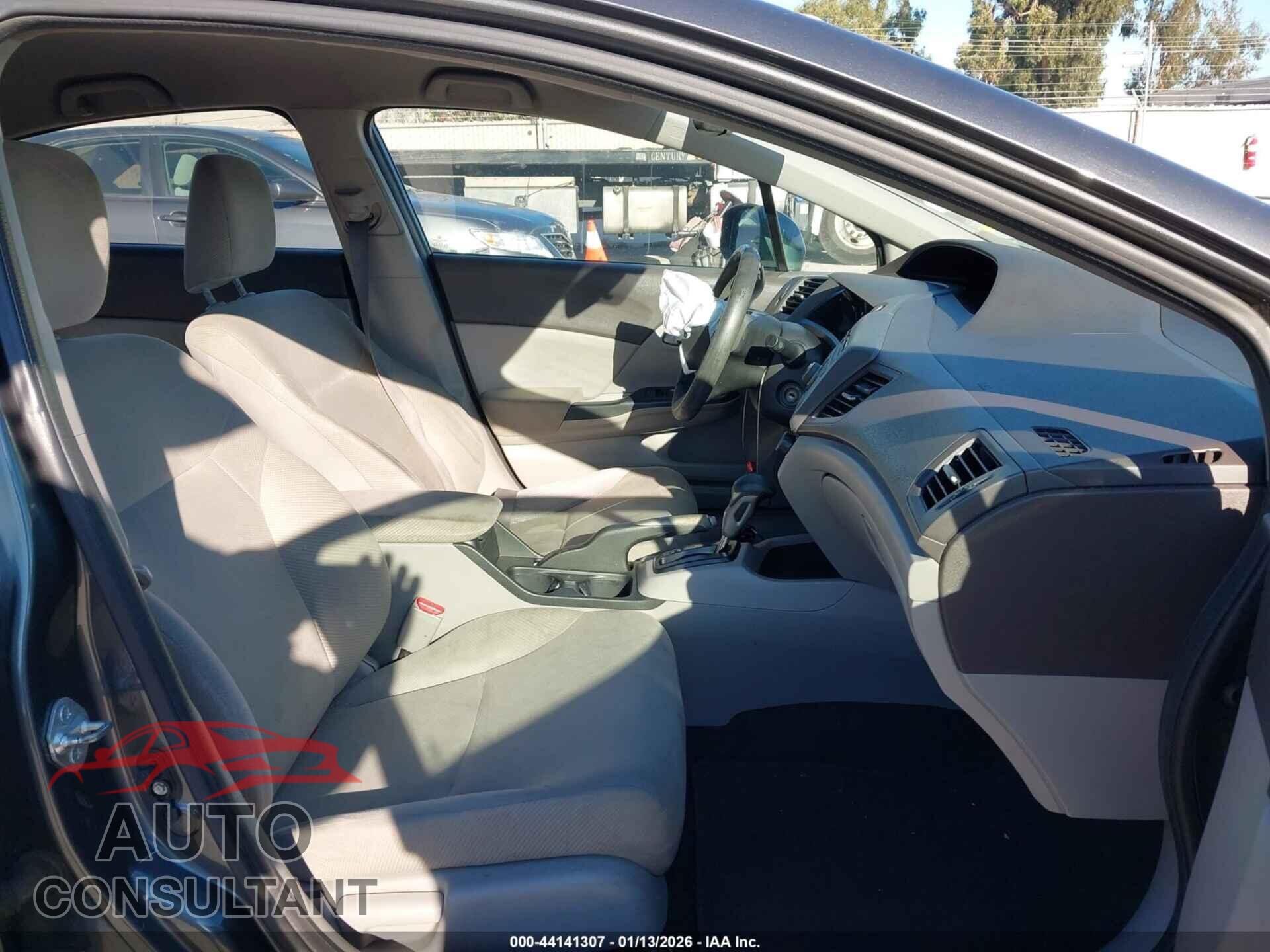 HONDA CIVIC 2012 - 2HGFB2F64CH553103