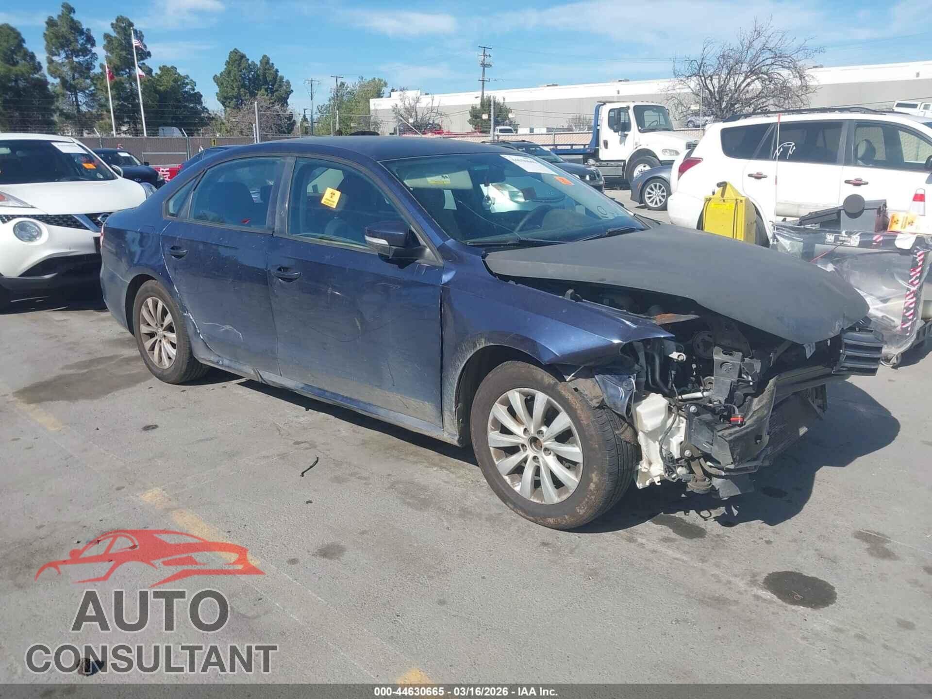 VOLKSWAGEN PASSAT 2013 - 1VWAP7A32DC024111
