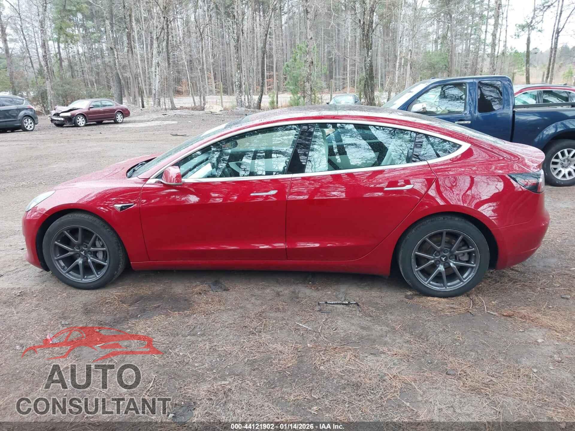 TESLA MODEL 3 2018 - 5YJ3E1EA5JF167527