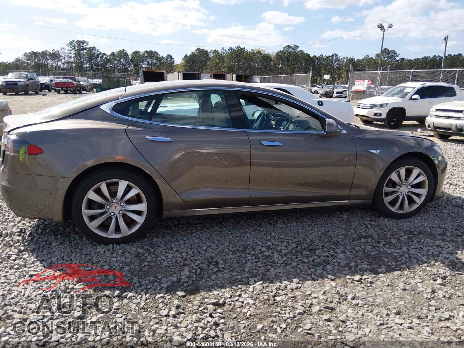 TESLA MODEL S 2016 - 5YJSA1E19GF157437