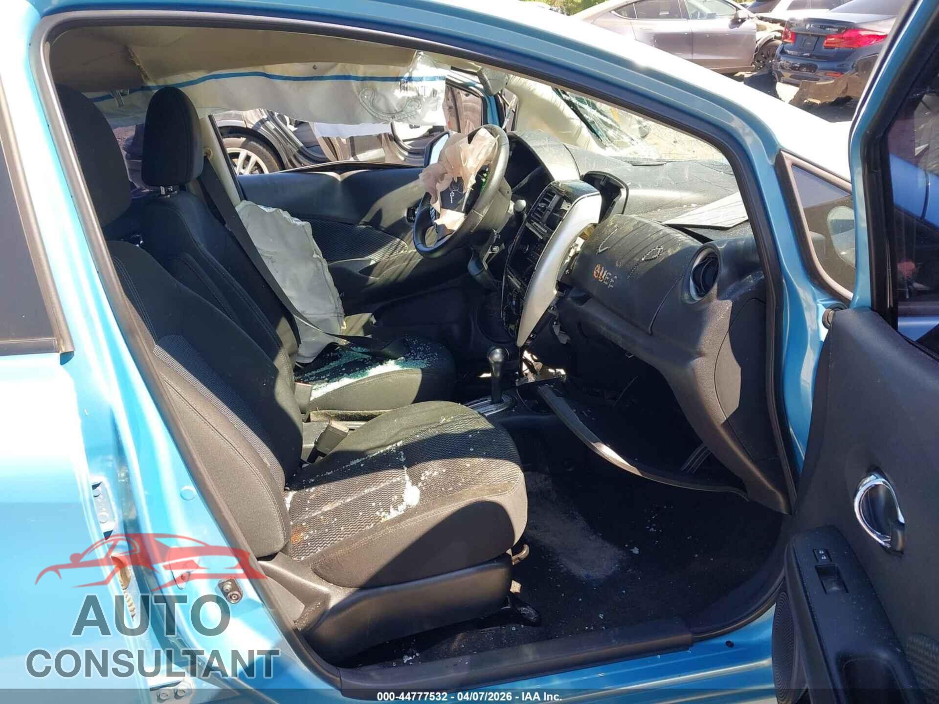 NISSAN VERSA NOTE 2015 - 3N1CE2CP0FL447235