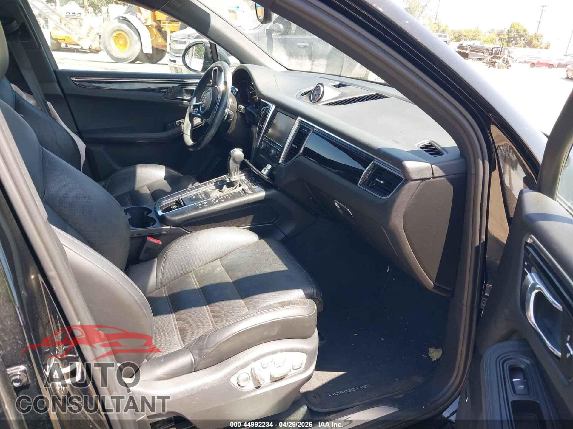 PORSCHE MACAN 2015 - WP1AB2A54FLB68881