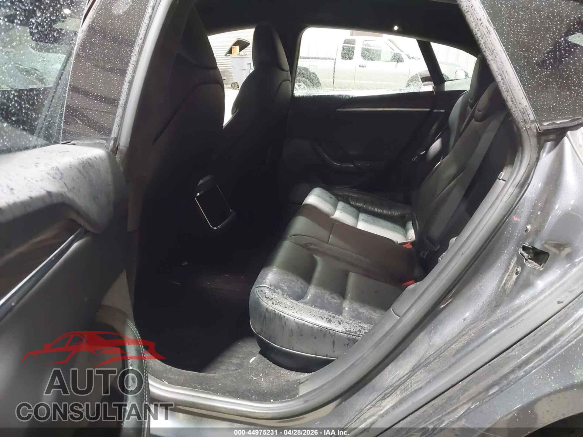 TESLA MODEL S 2022 - 5YJSA1E58NF478188