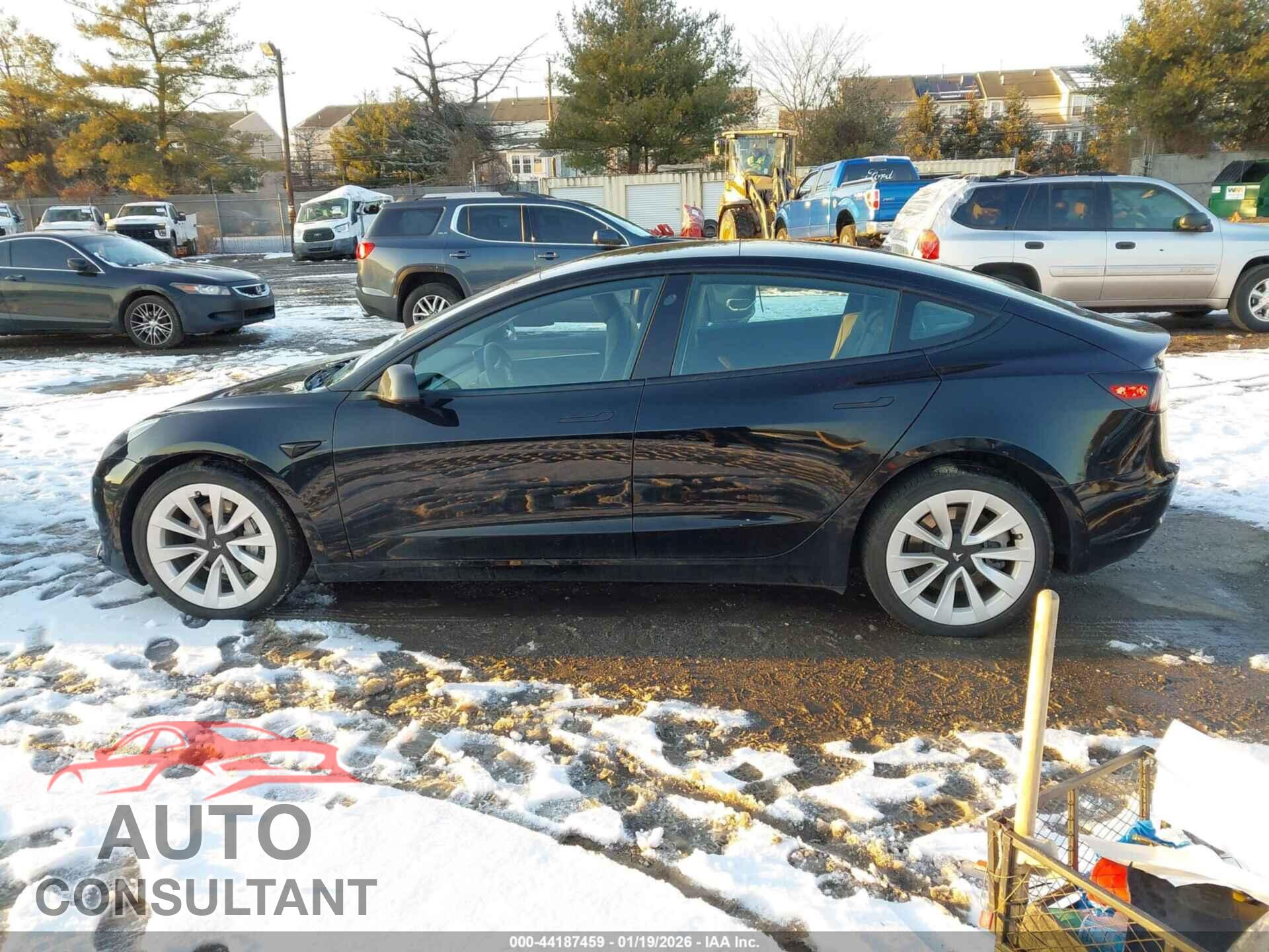 TESLA MODEL 3 2023 - 5YJ3E1EAXPF451177