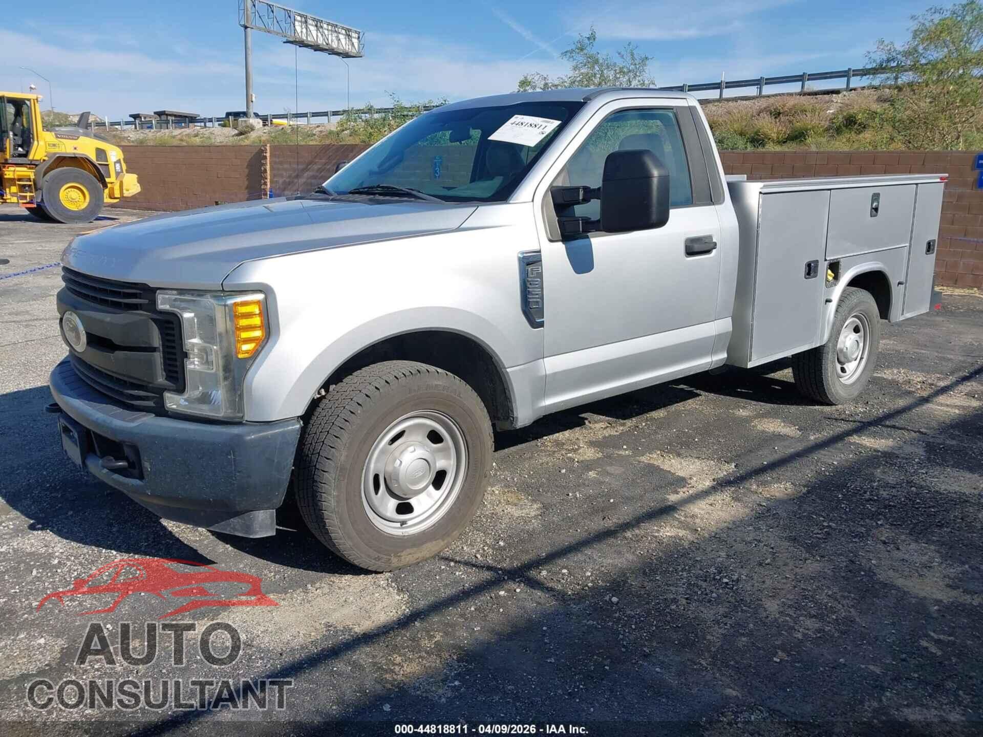 FORD F-350 2017 - 1FDRF3A64HEE35690