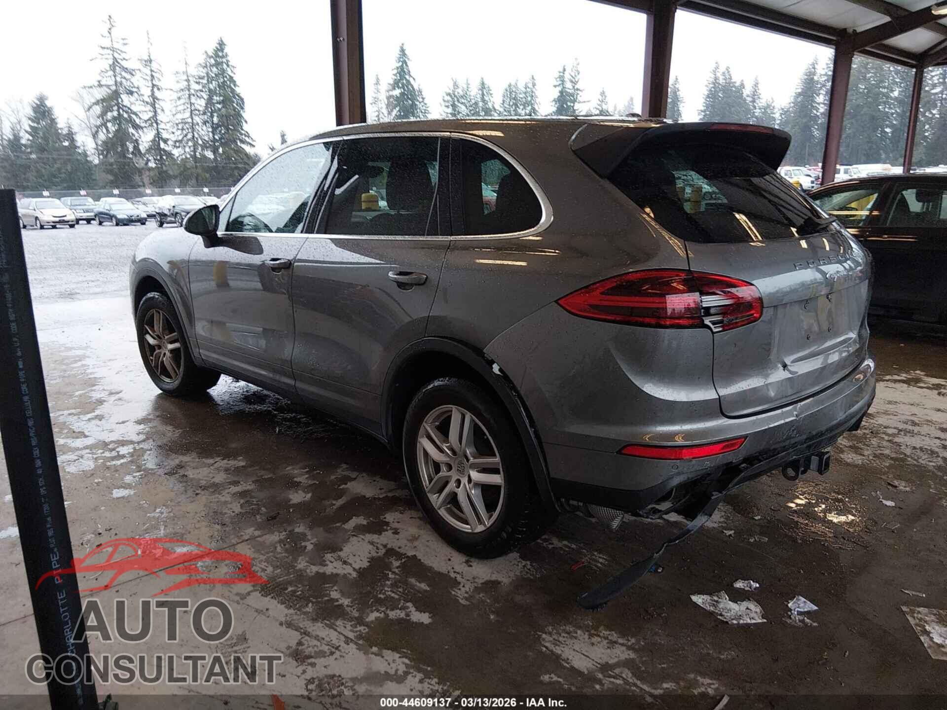 PORSCHE CAYENNE 2016 - WP1AA2A26GKA37015