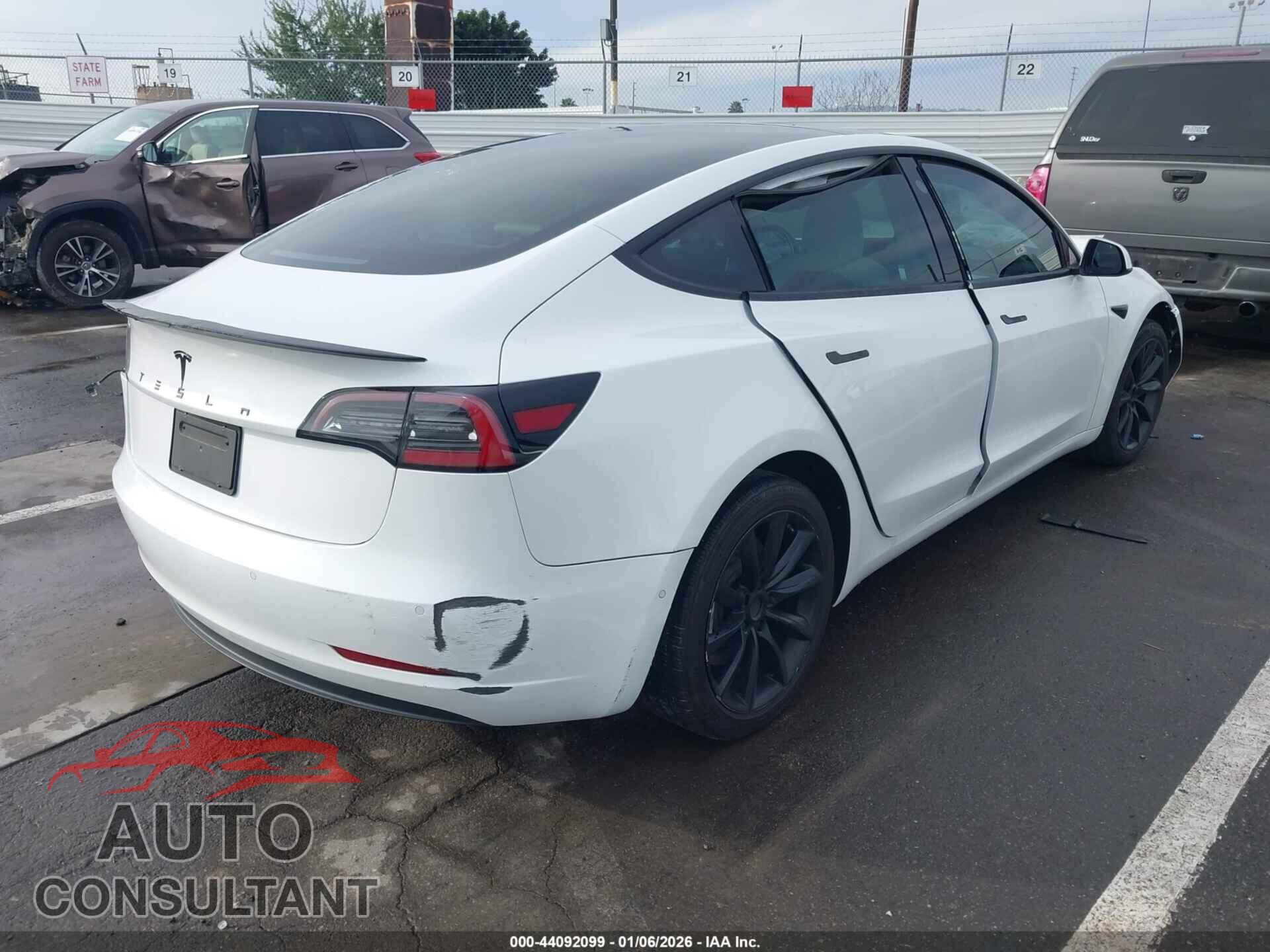 TESLA MODEL 3 2019 - 5YJ3E1EA3KF407627