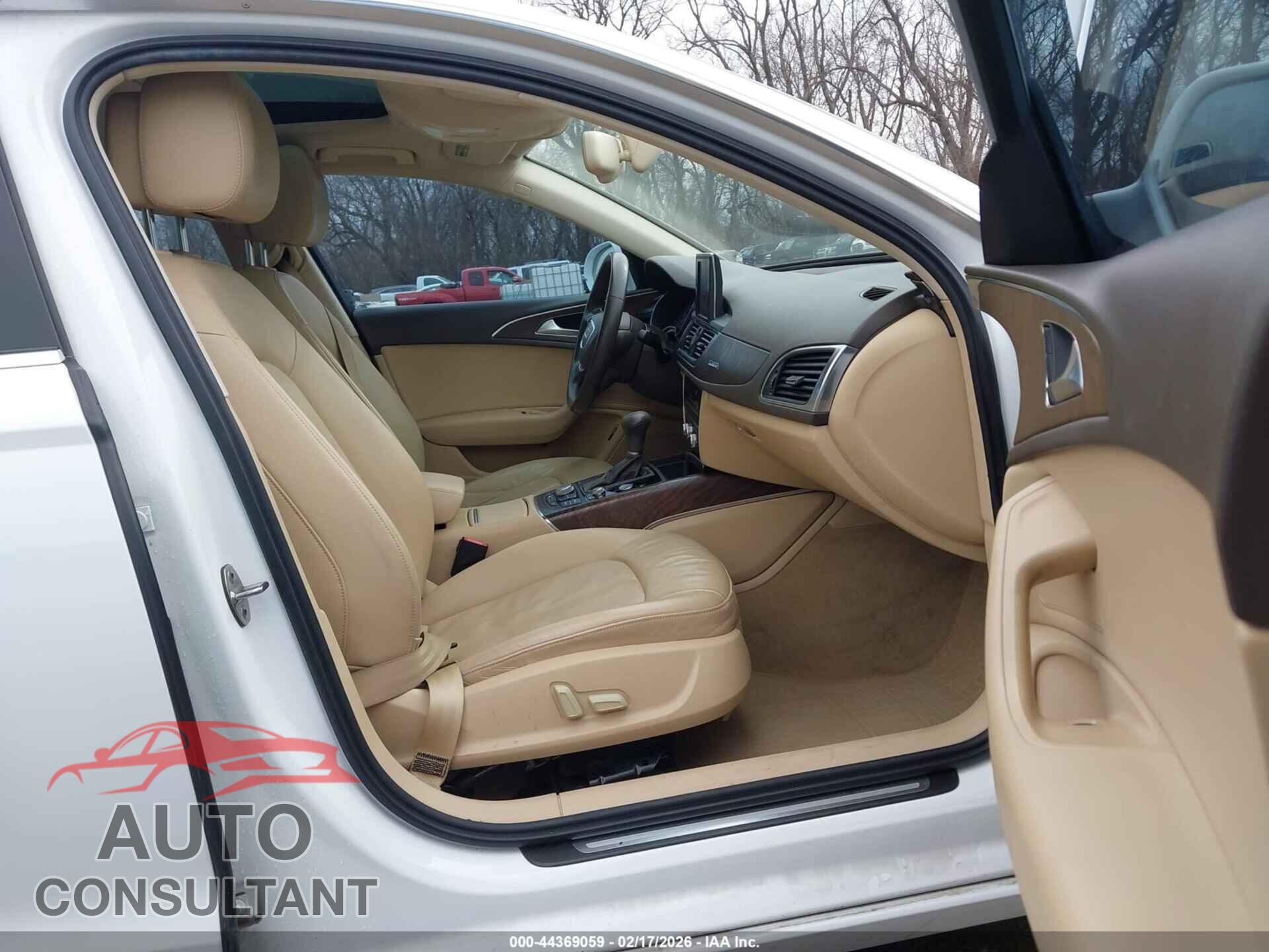 AUDI A6 2013 - WAUGFAFC7DN077362