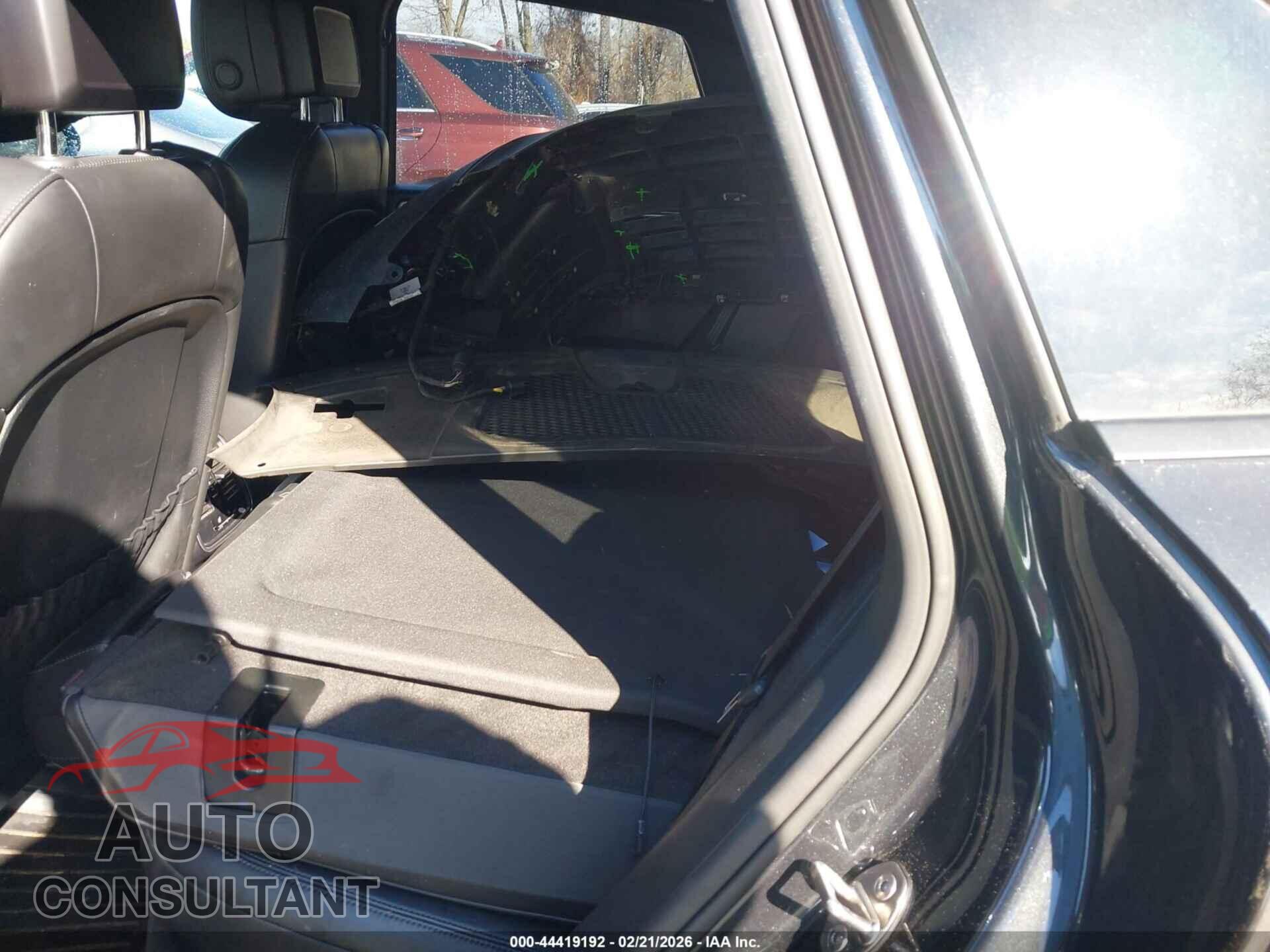 PORSCHE MACAN 2018 - WP1AA2A59JLB05450