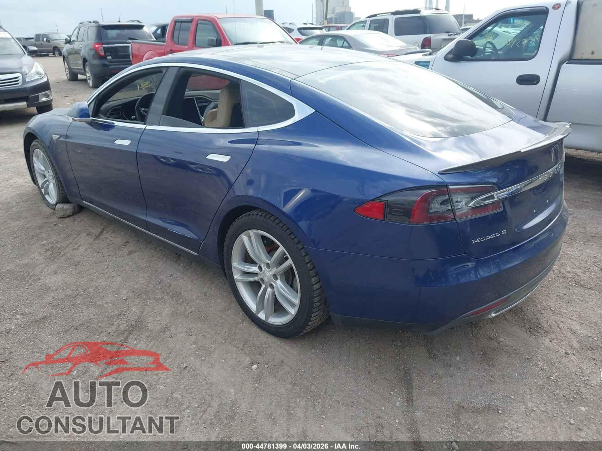 TESLA MODEL S 2015 - 5YJSA1S21FF093177