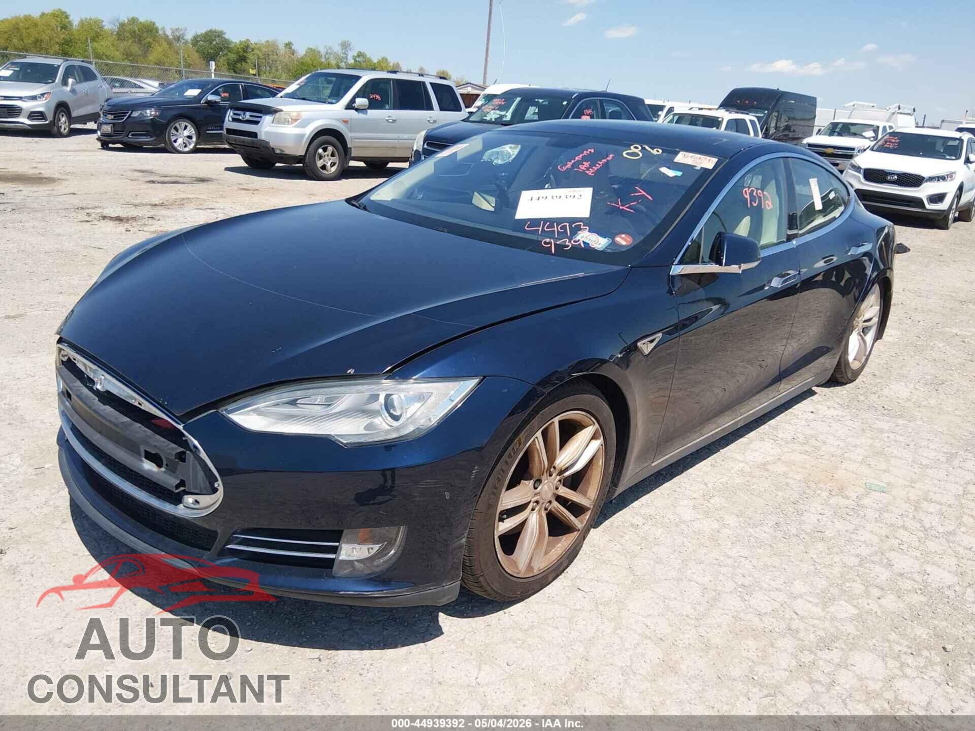 TESLA MODEL S 2013 - 5YJSA1AG1DFP03587