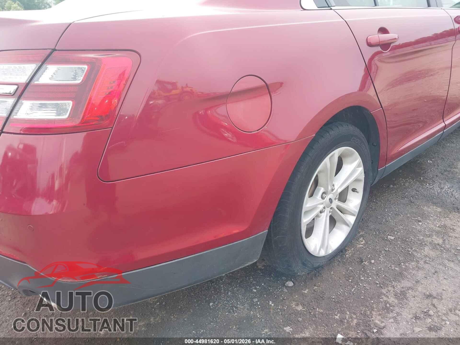 FORD TAURUS 2016 - 1FAHP2E89GG140032