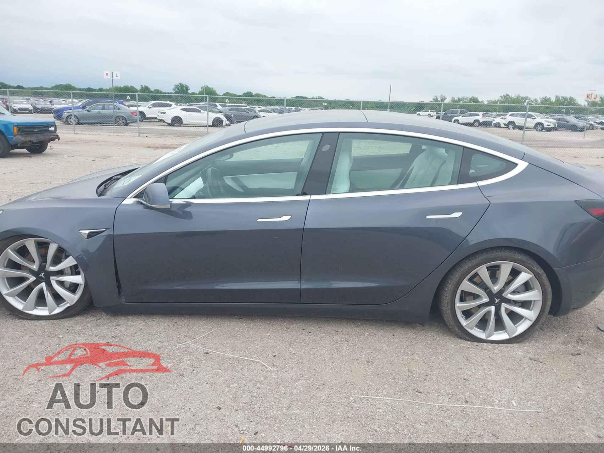 TESLA MODEL 3 2019 - 5YJ3E1EB7KF391604