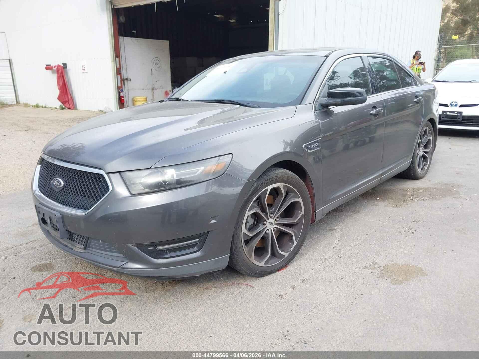 FORD TAURUS 2015 - 1FAHP2KT3FG106918
