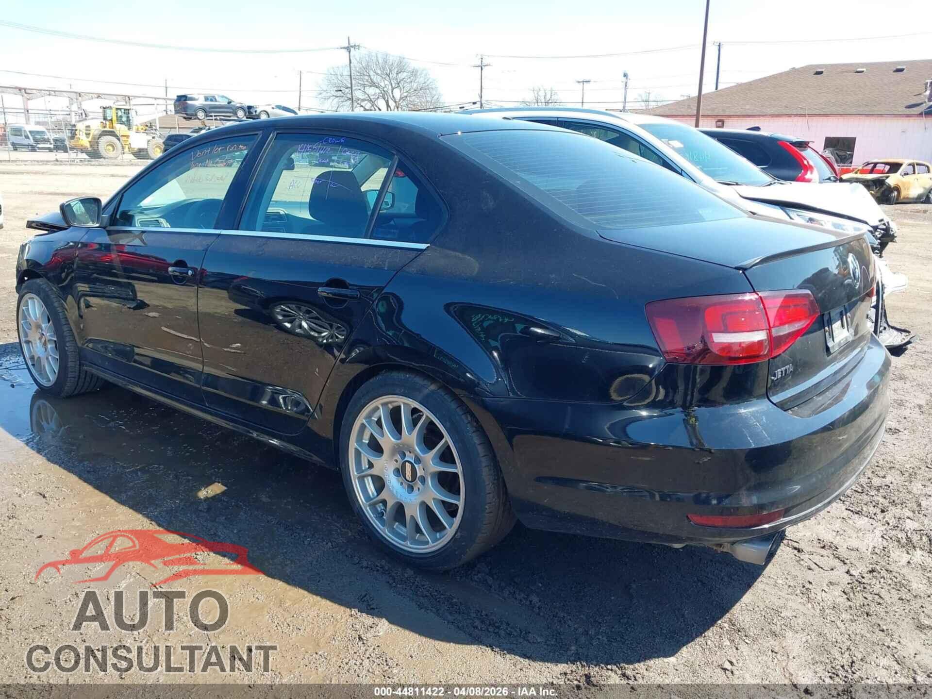VOLKSWAGEN JETTA 2017 - 3VW2B7AJ4HM359800