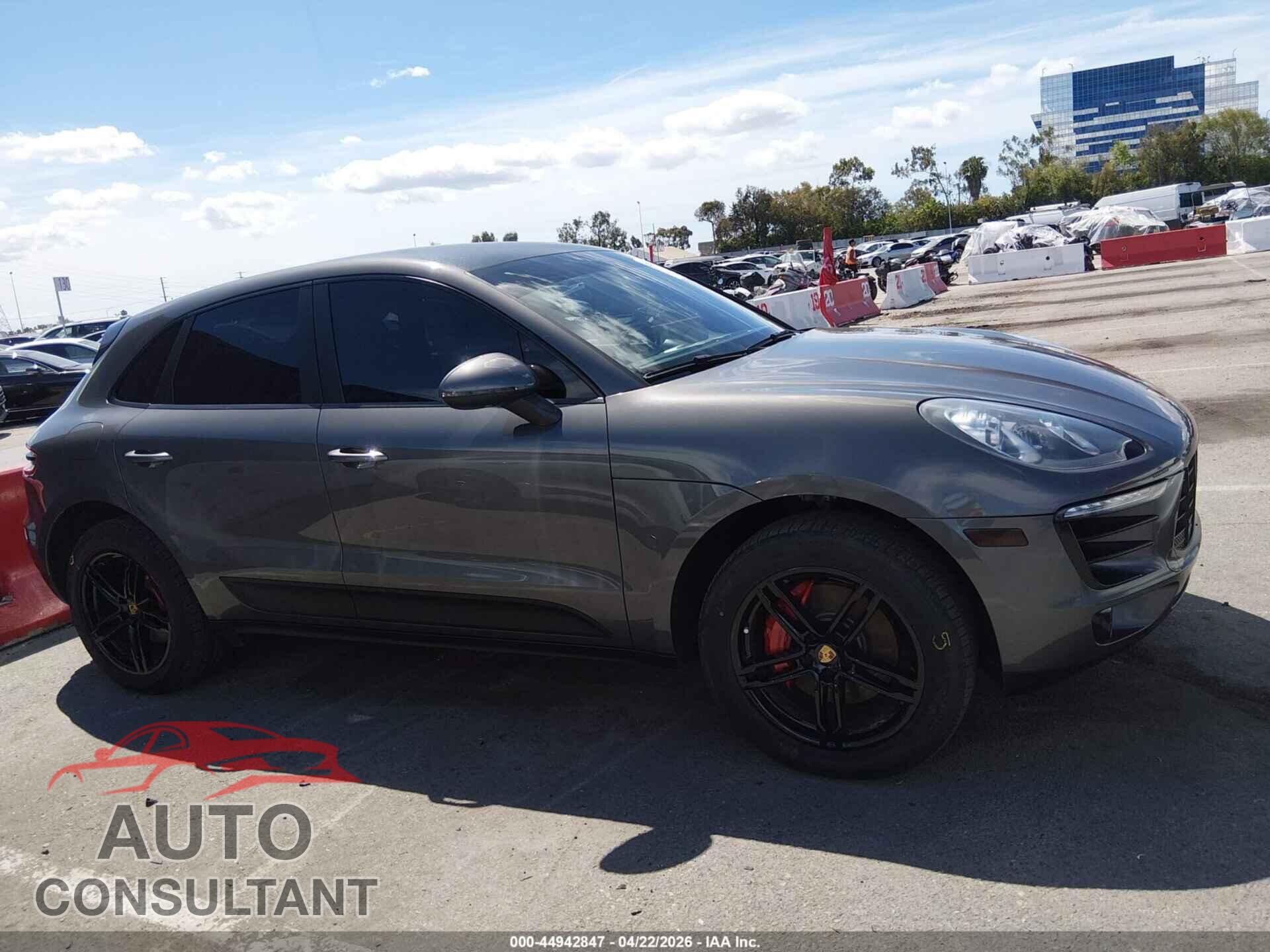 PORSCHE MACAN 2015 - WP1AB2A58FLB52392