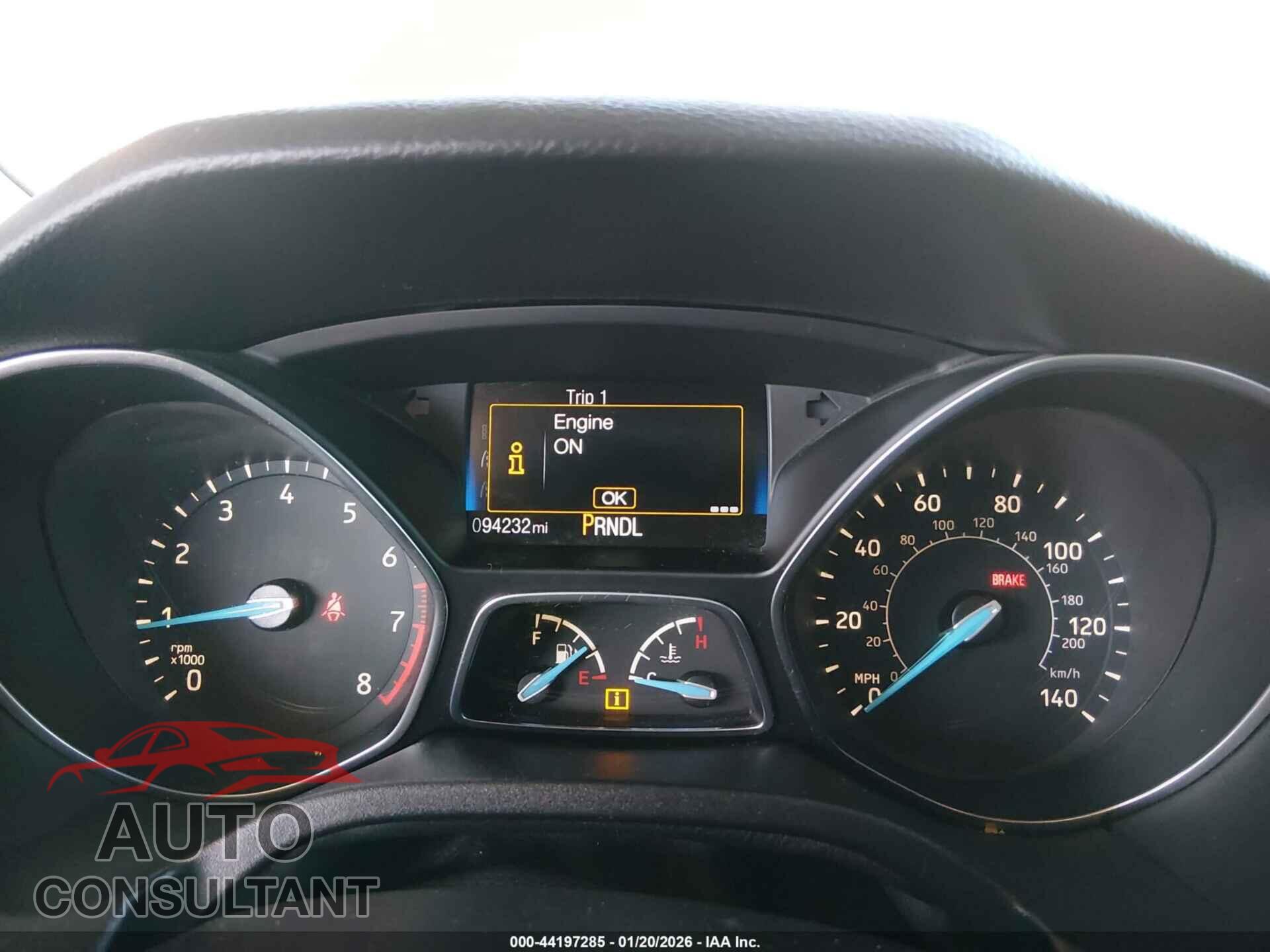 FORD FOCUS 2015 - 1FADP3E20FL326127