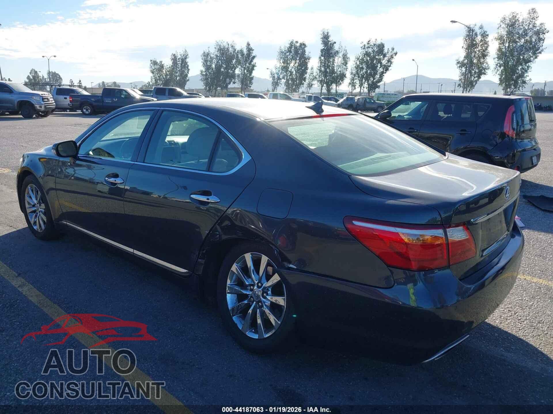 LEXUS LS 460 2011 - JTHBL5EF7B5108081