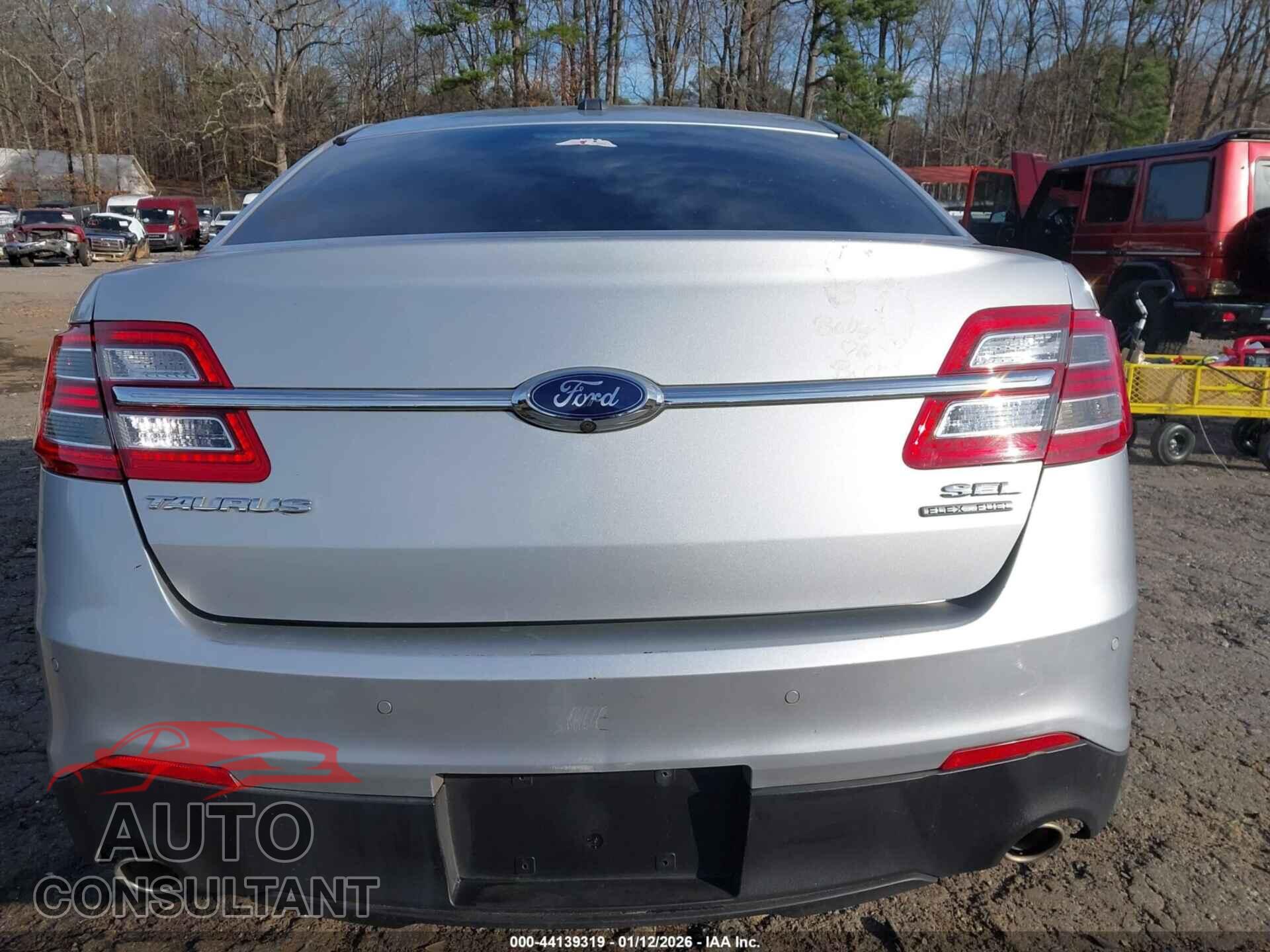 FORD TAURUS 2016 - 1FAHP2E88GG139812