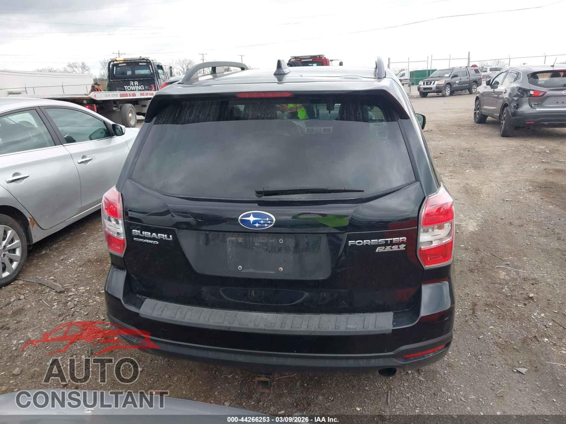 SUBARU FORESTER 2016 - JF2SJAVC6GH485983