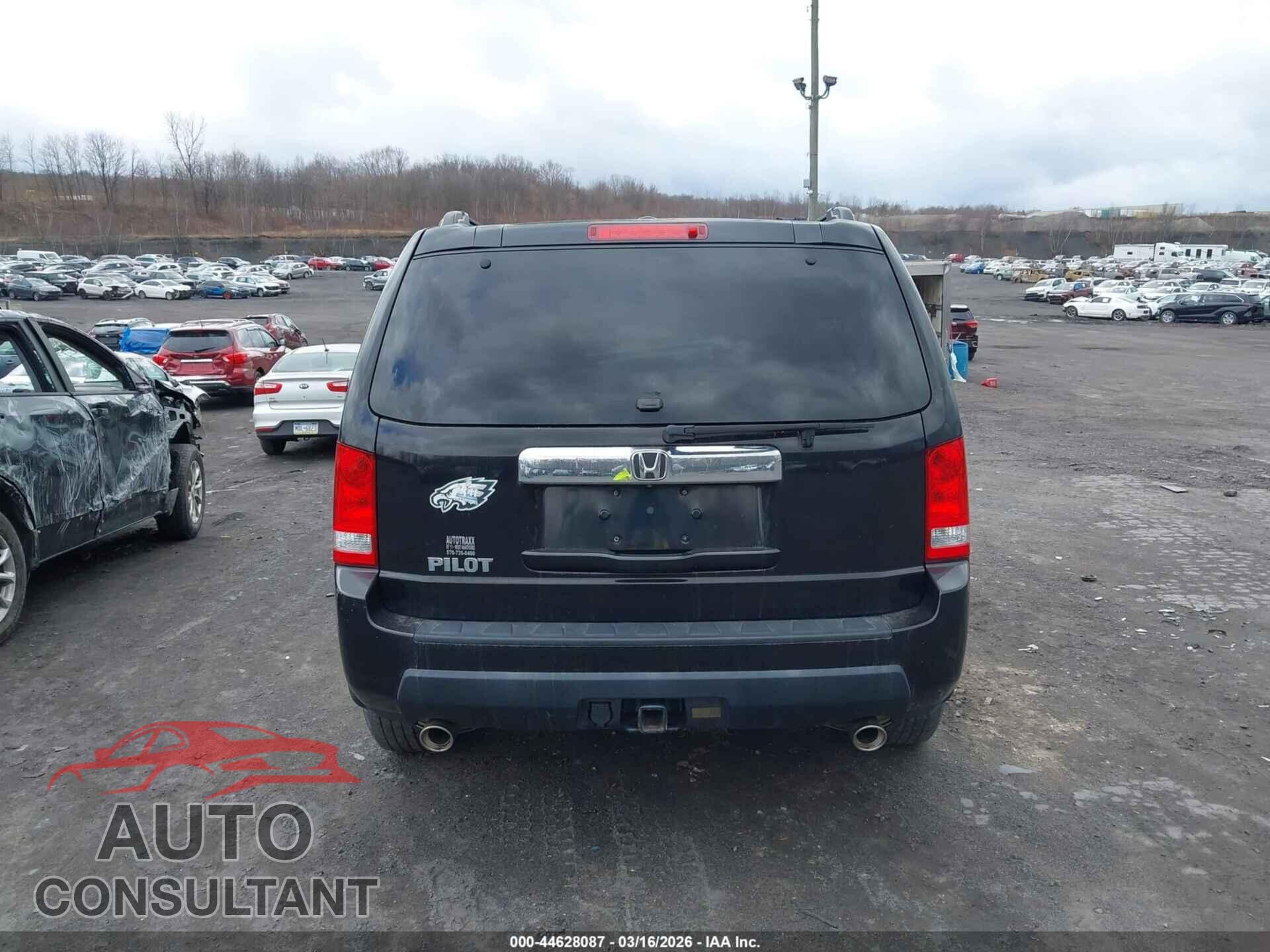 HONDA PILOT 2011 - 5FNYF3H77BB012218
