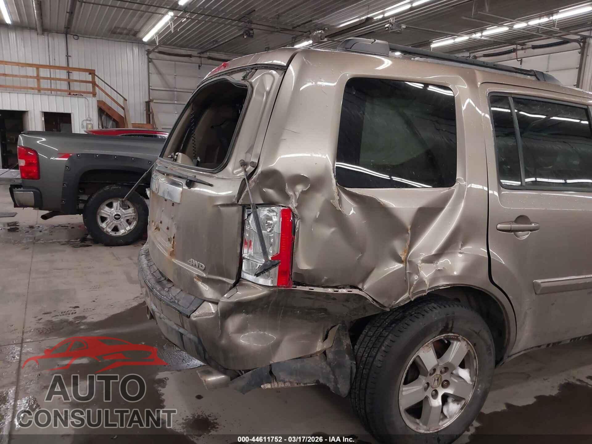 HONDA PILOT 2011 - 5FNYF4H60BB002031
