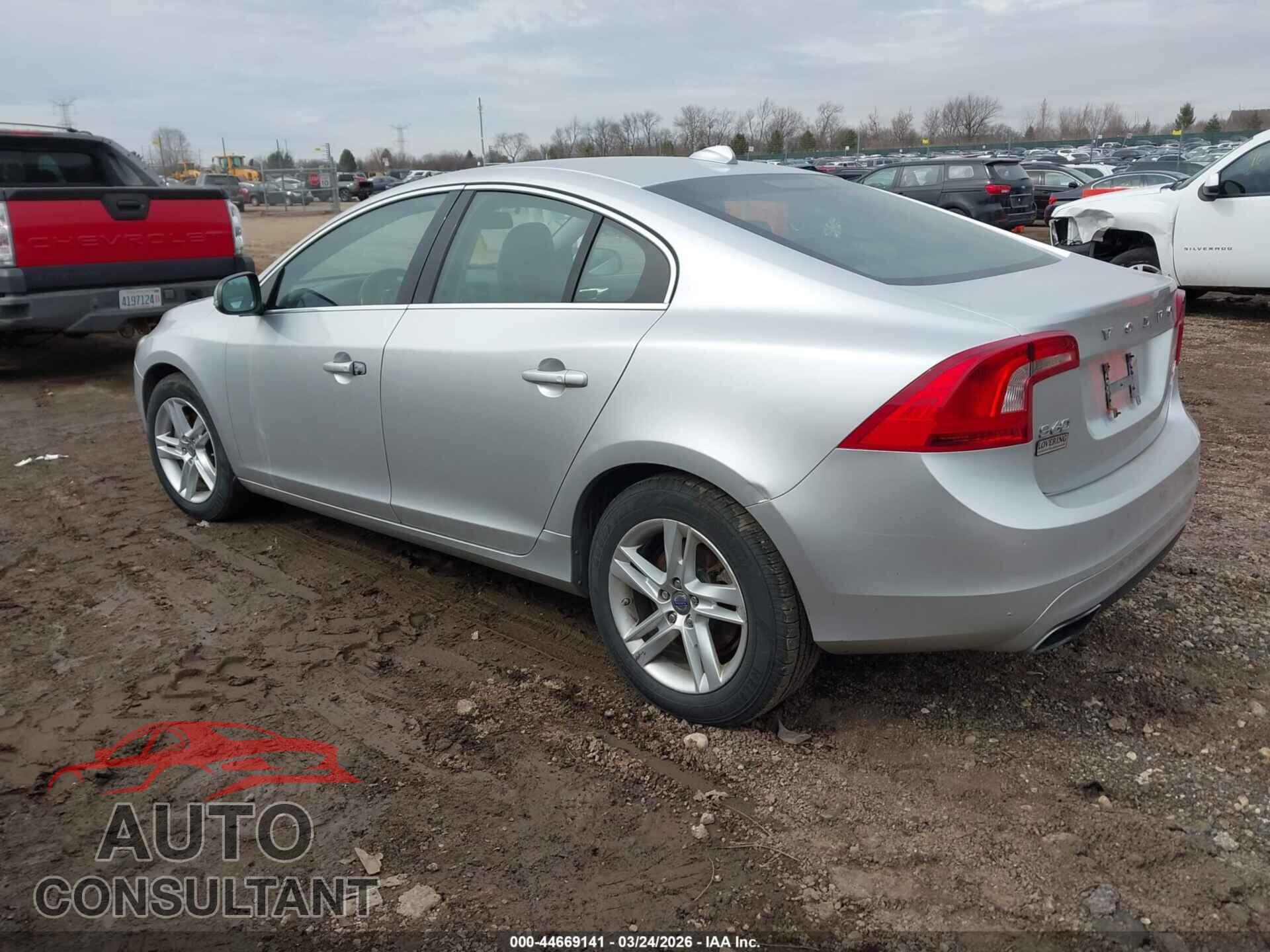 VOLVO S60 2014 - YV1612FH7E2276584