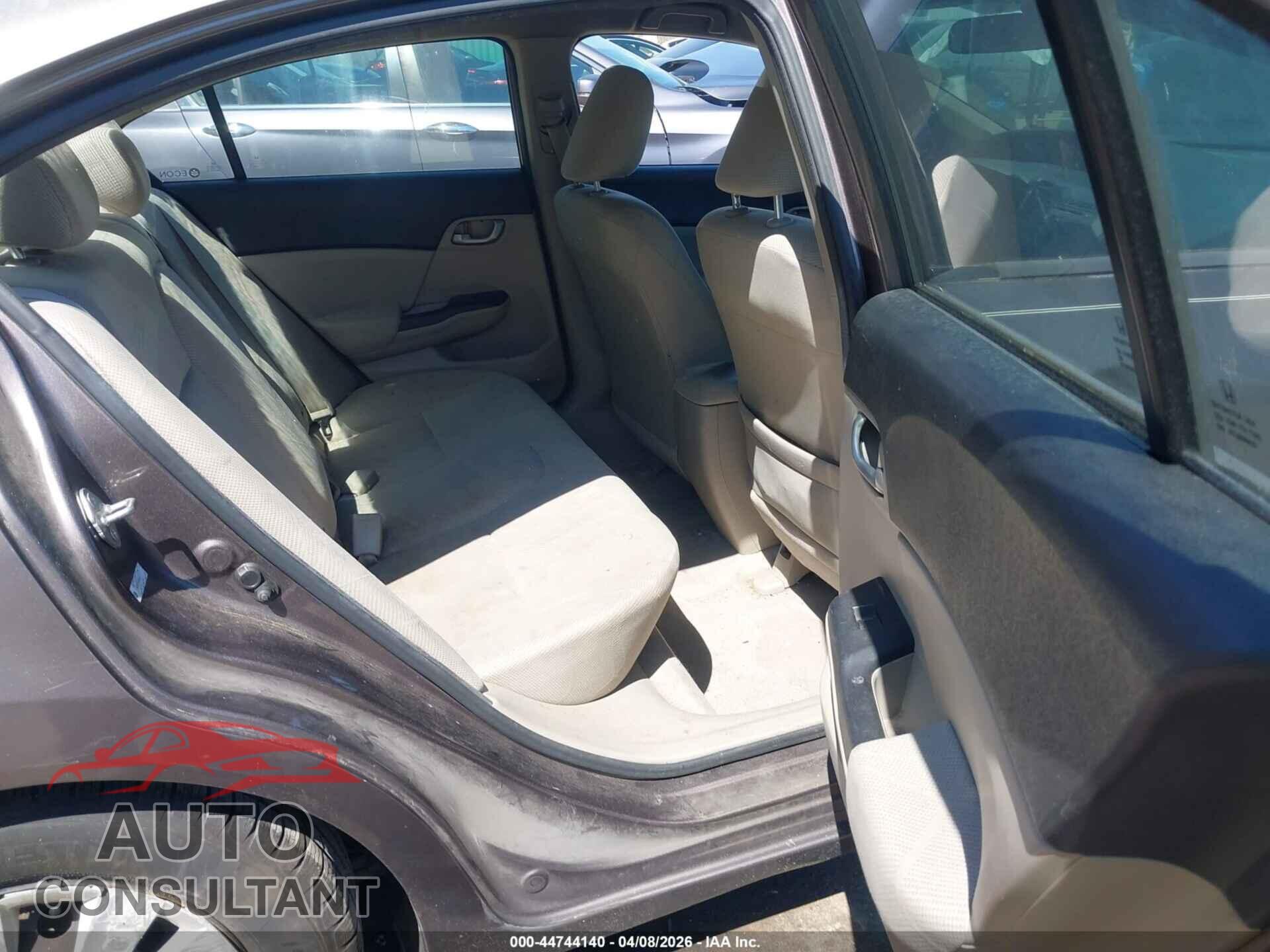 HONDA CIVIC 2012 - 2HGFB2F56CH561047
