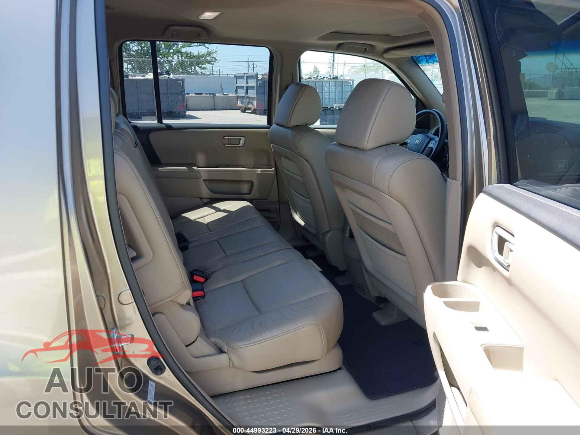 HONDA PILOT 2009 - 5FNYF38579B027889