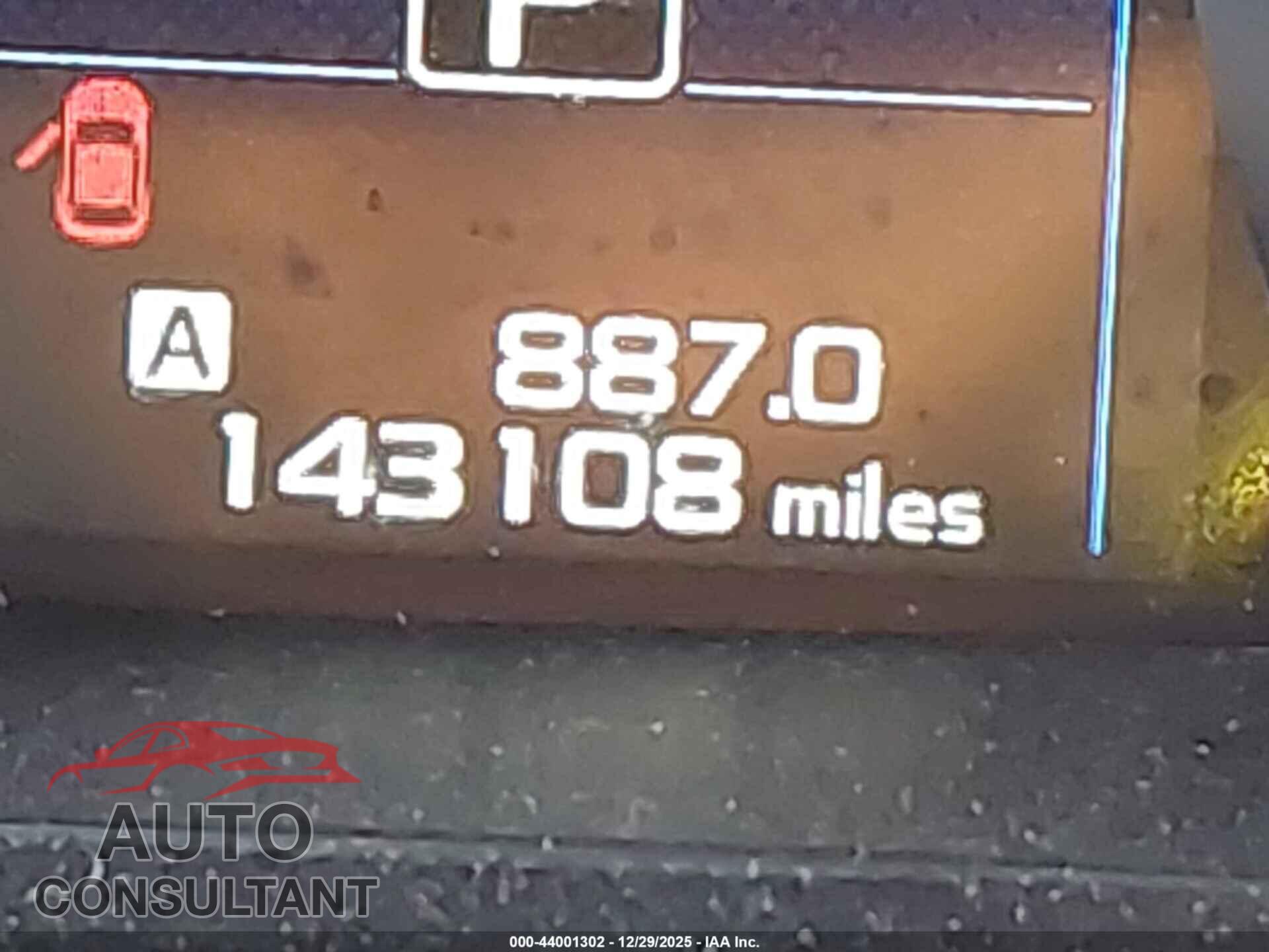 SUBARU OUTBACK 2017 - 4S4BSENC1H3337138