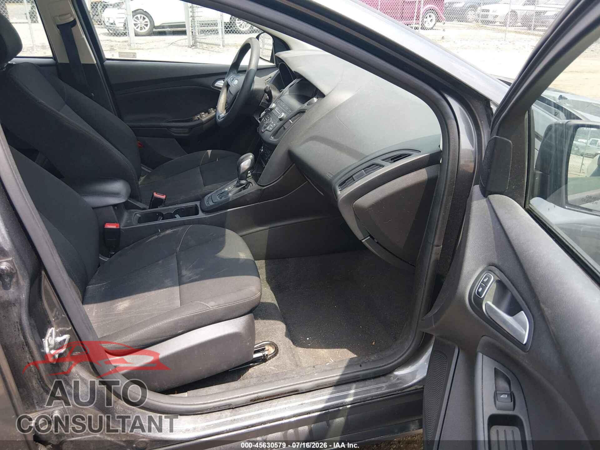FORD FOCUS 2018 - 1FADP3F20JL215780