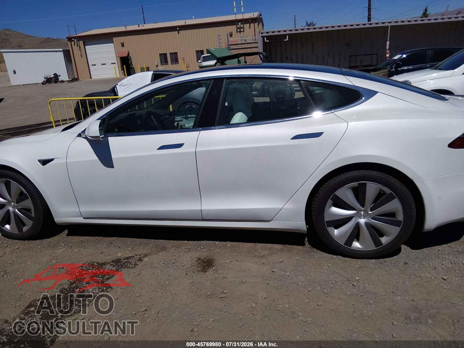 TESLA MODEL S 2020 - 5YJSA1E42LF400655