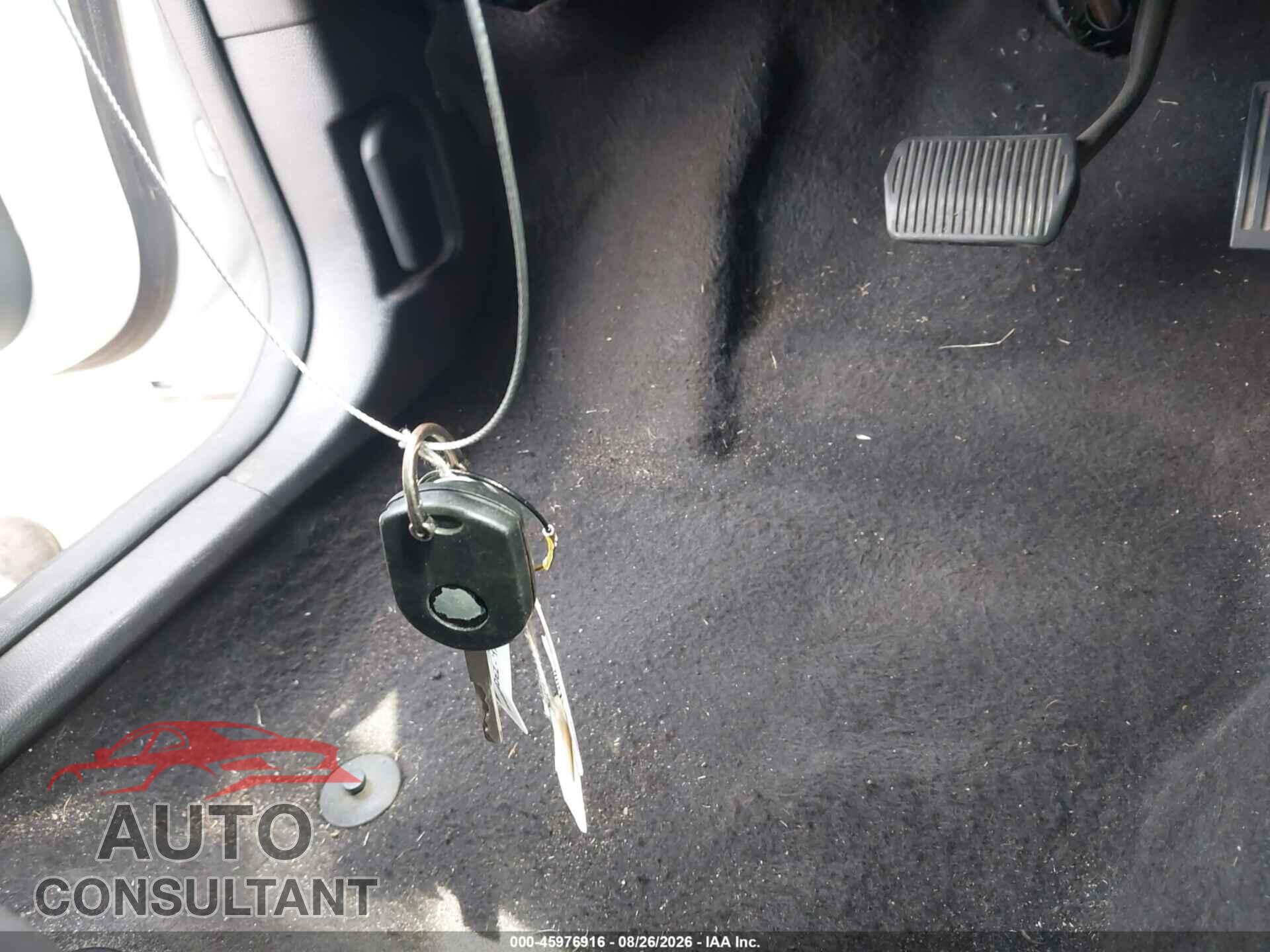 FORD FOCUS 2017 - 1FADP3F29HL247878